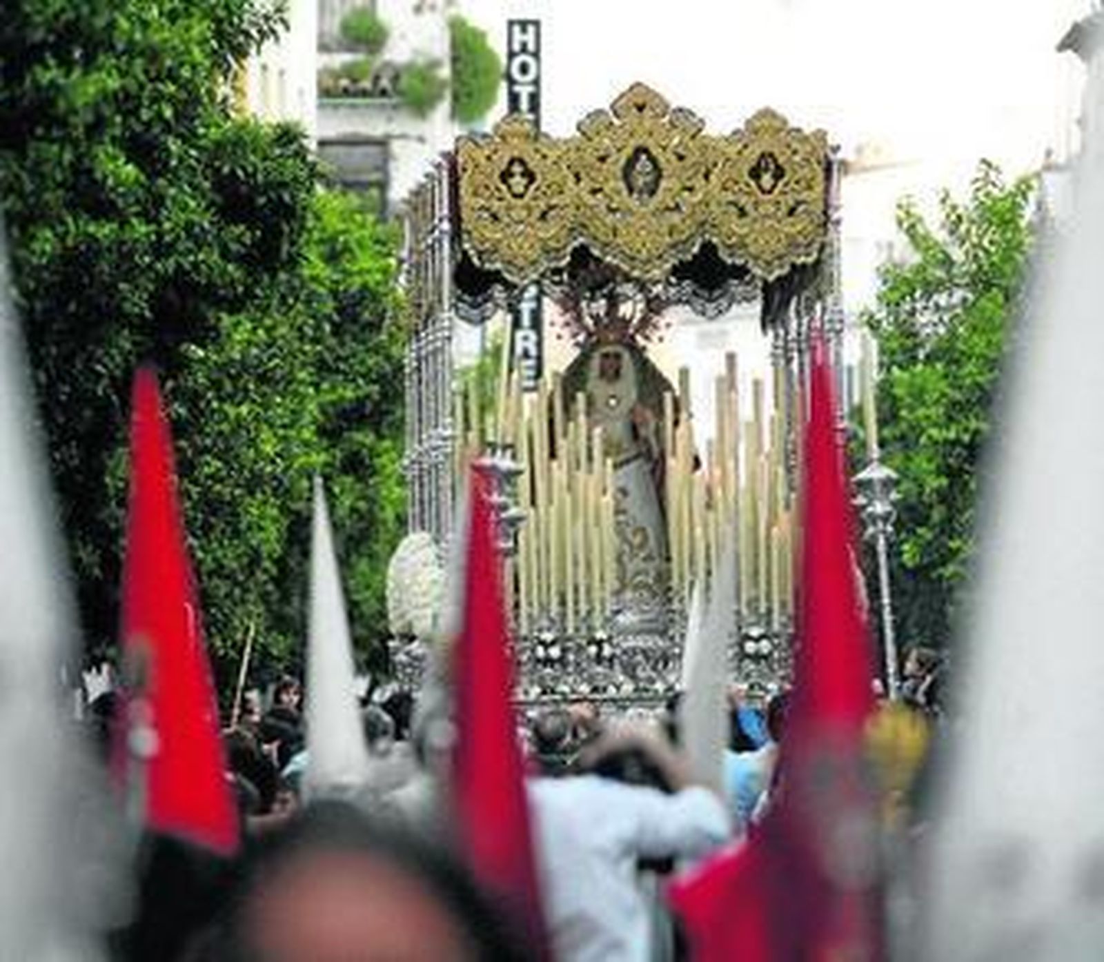 La Virgen de la Candelaria, poco después de su salida..