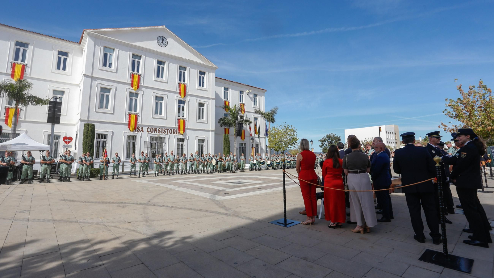 San Roque homenajea al Regimiento Pavía en su 30 aniversario, en imágenes