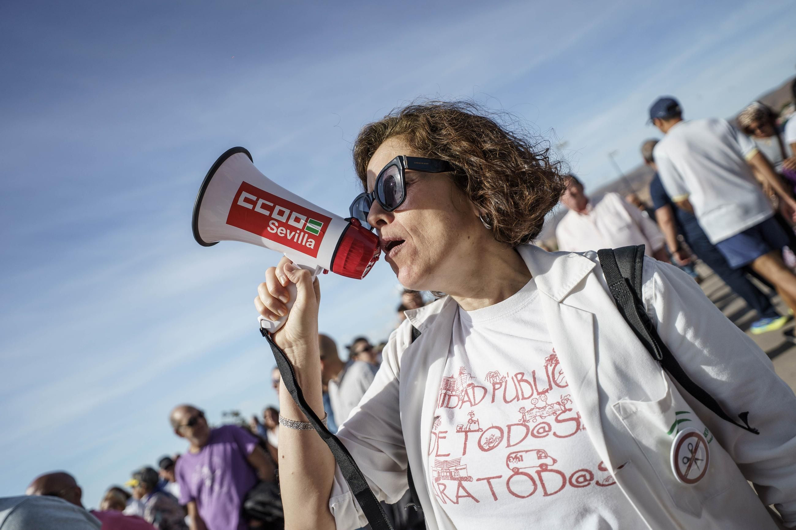"La sanidad se defiende, gobierne quien gobierne", Almería se lanza a las calles por la sanidad pública
