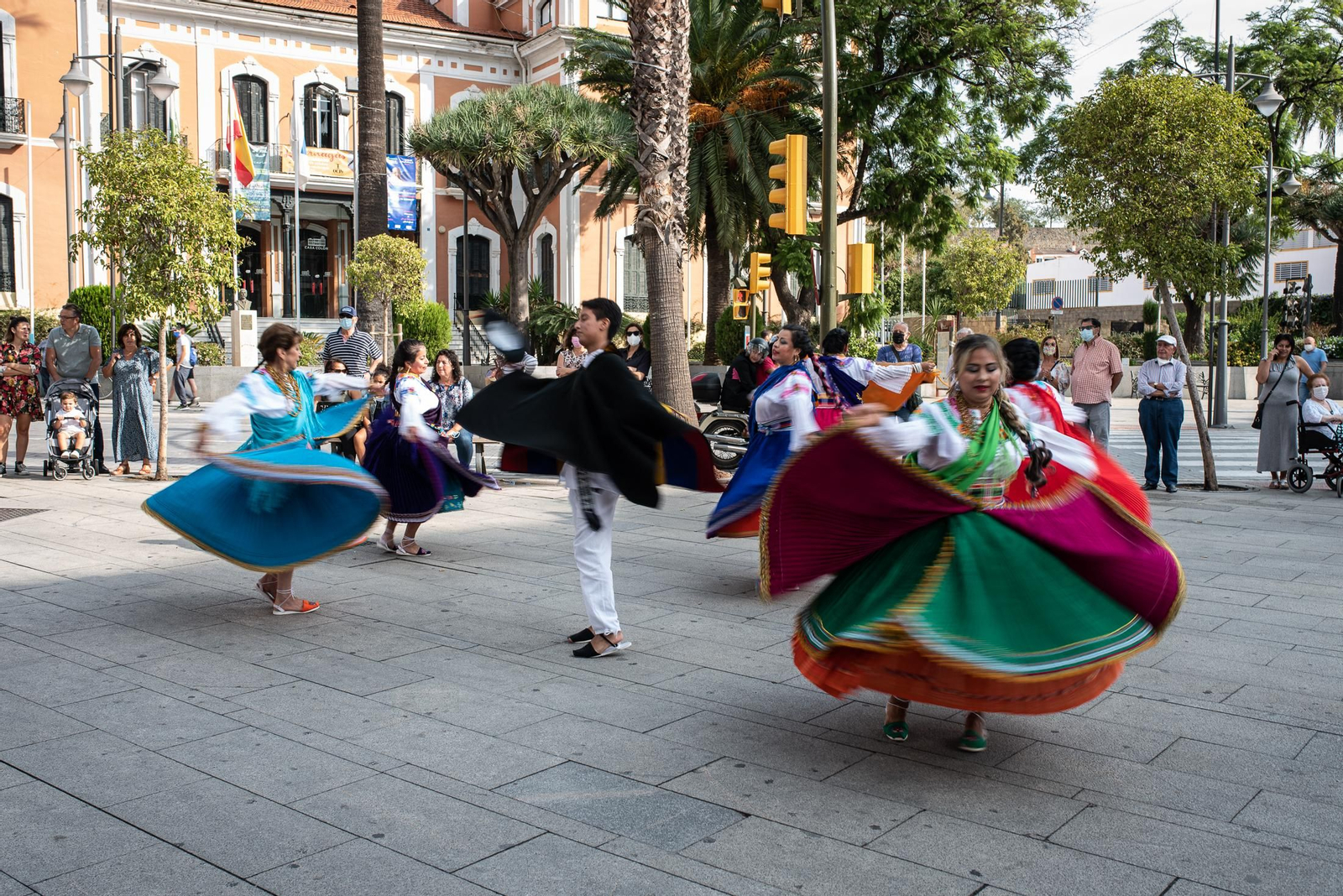 Imágenes del martes 12 de octubre en Huelva