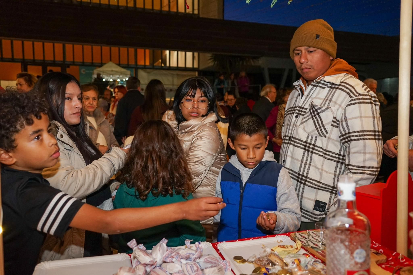 Comienza la programación navideña en Vícar con el encendido del alumbrado