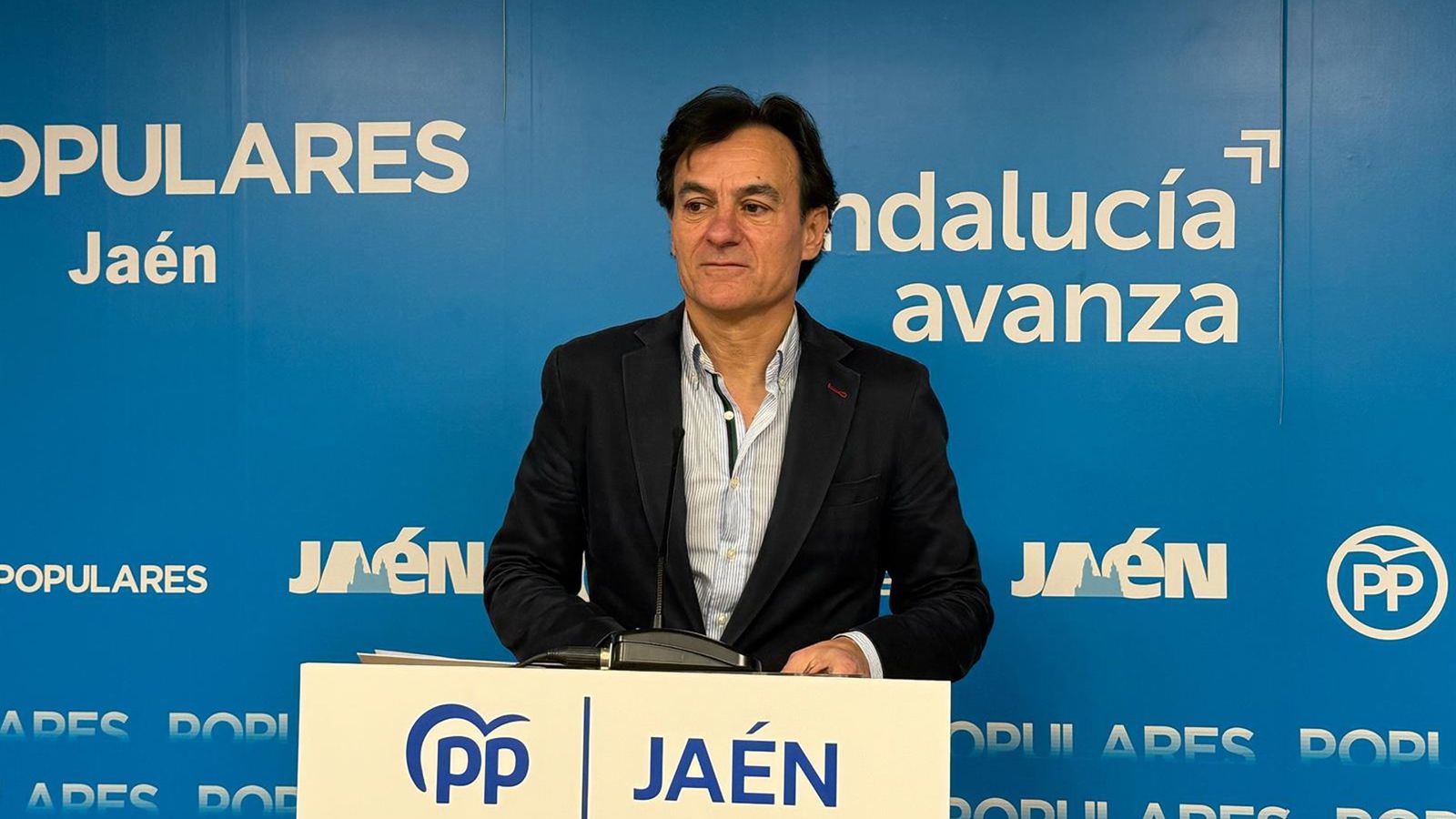 Imagen de archivo de Agustín González en una rueda de prensa del PP.