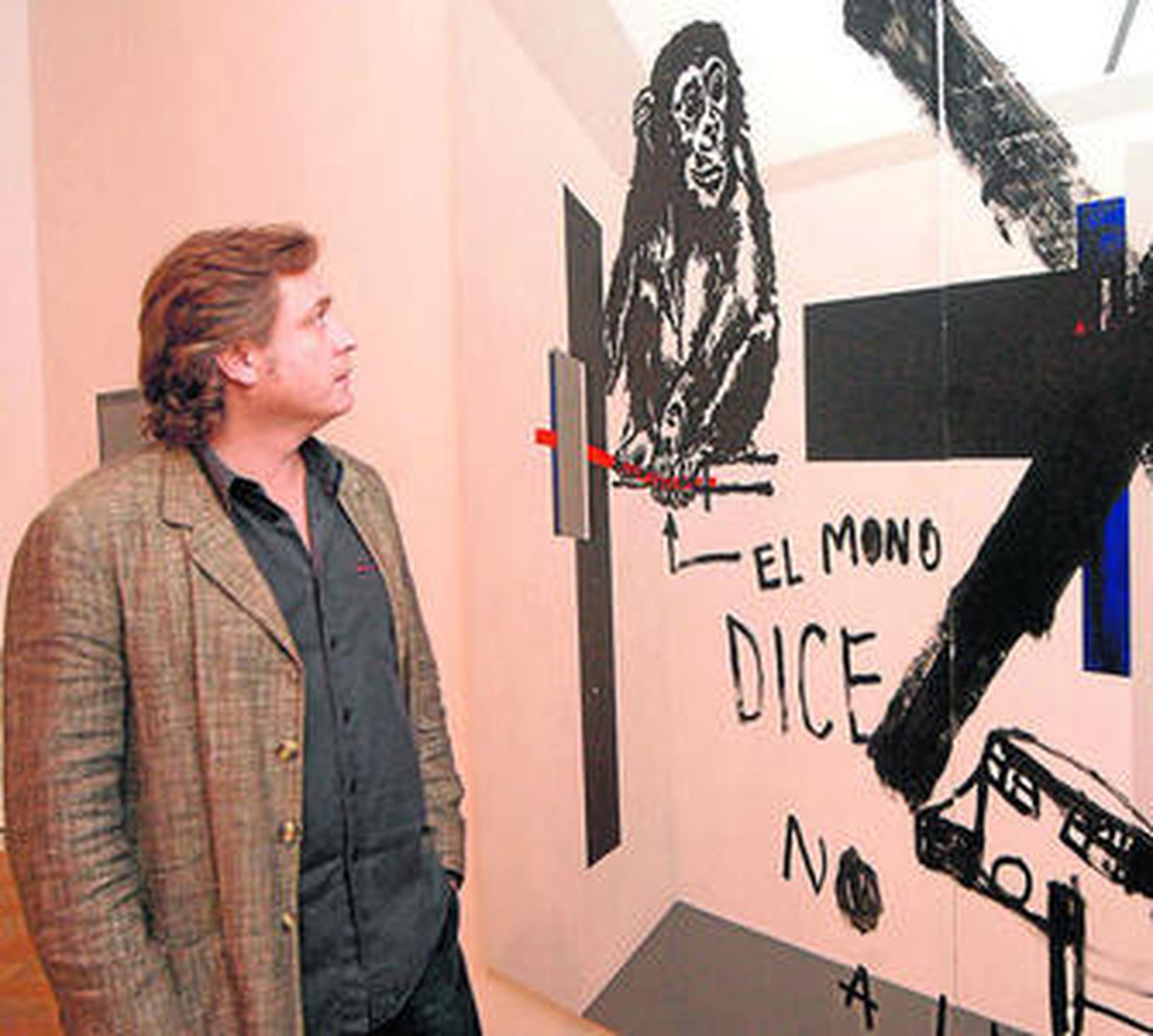 Fernando Roldán, en 2007, en la inauguración de la exposición 'Las fisuras del tiempo'.