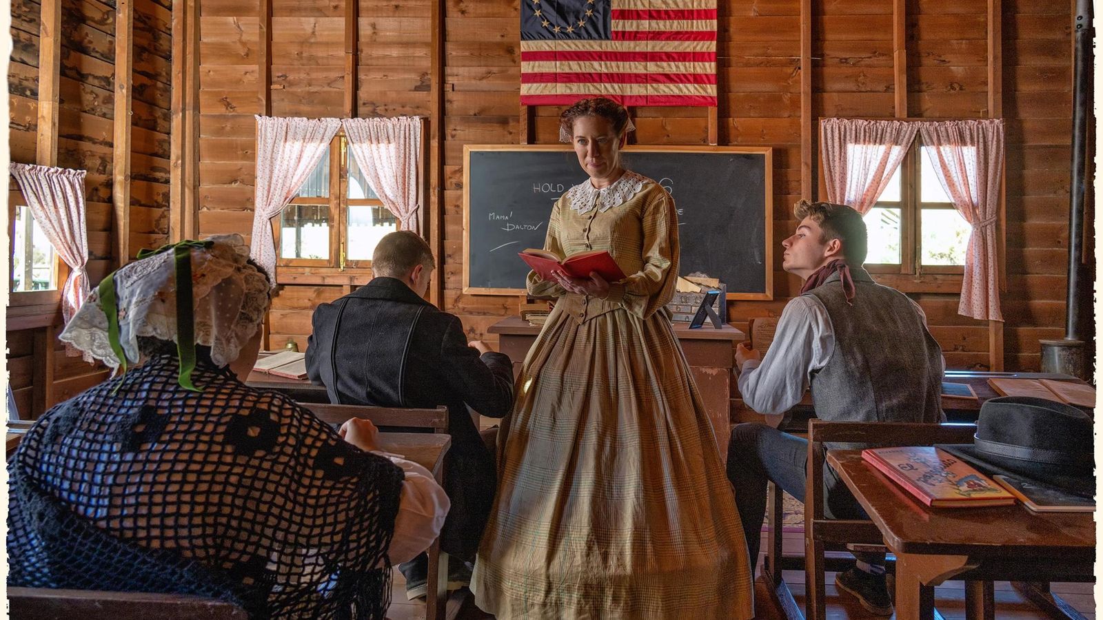 Escena de escuela época victoriana por el grupo Battle Honous.