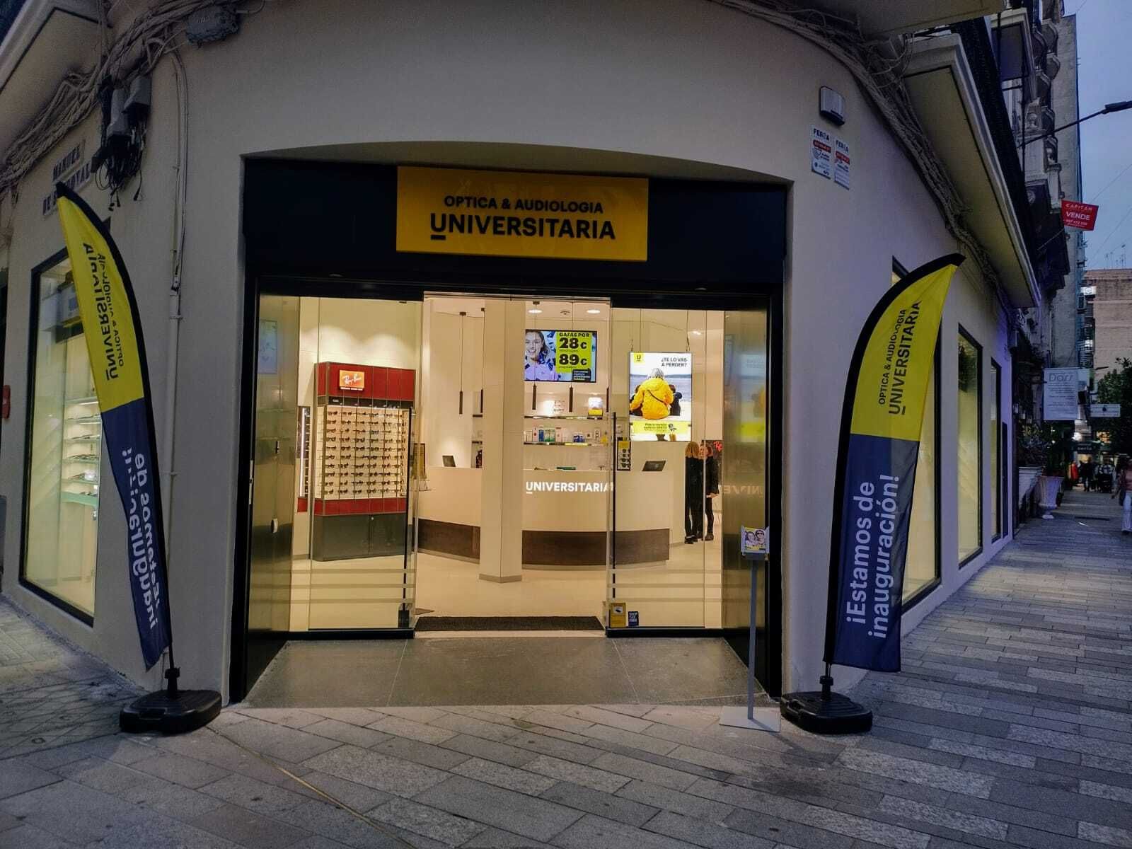 Óptica & Audiología Universitaria en la calle Cruz Conde.