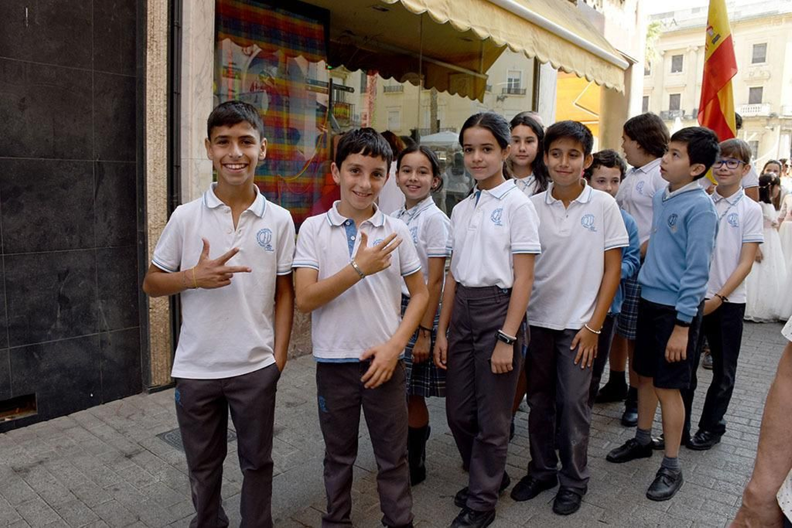 Imágenes de la procesión de la Virgen Milagrosa del colegio San Vicente de Paúl