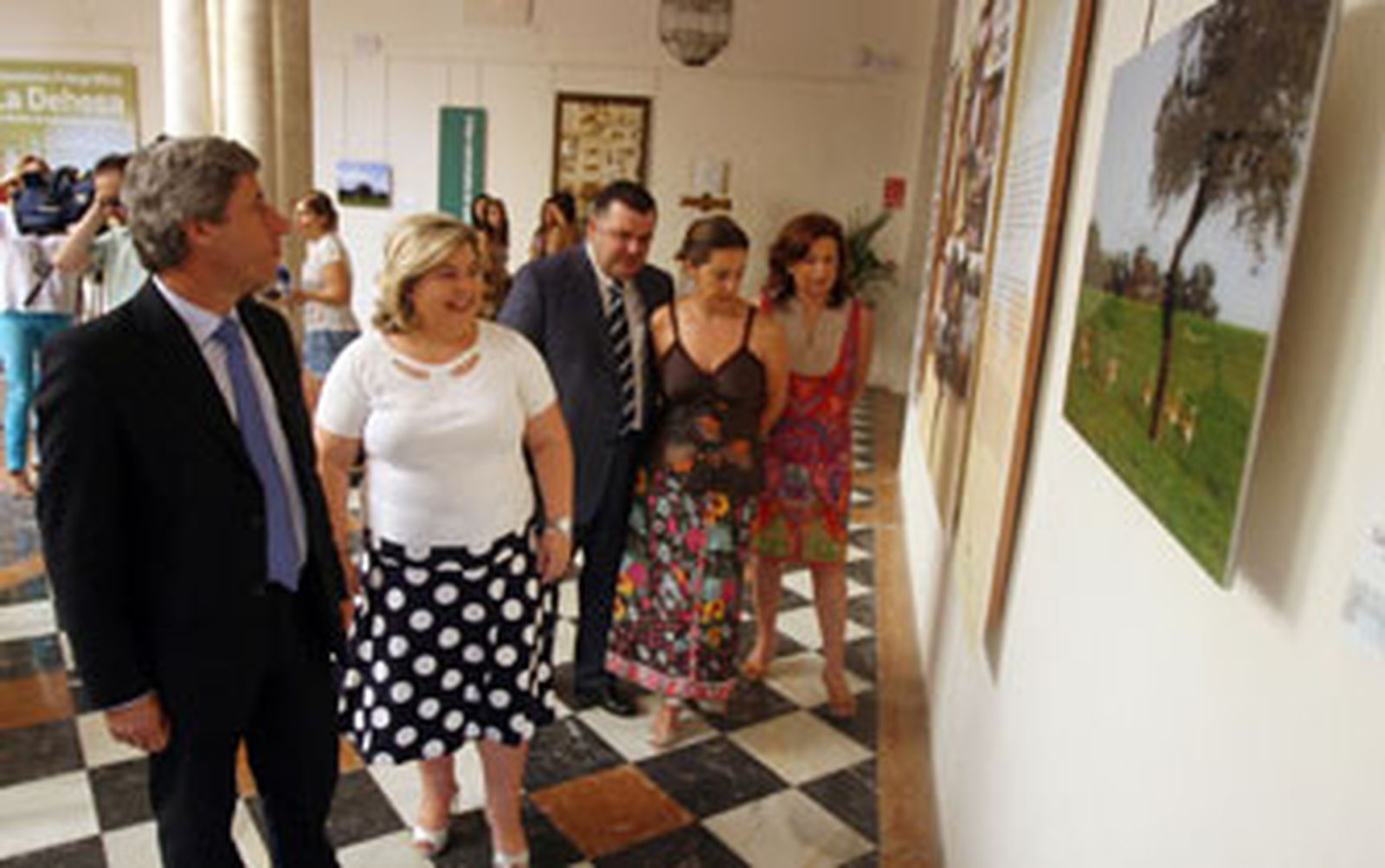 La Junta avisa que no usará "dinero de los andaluces" para pagar por el vino