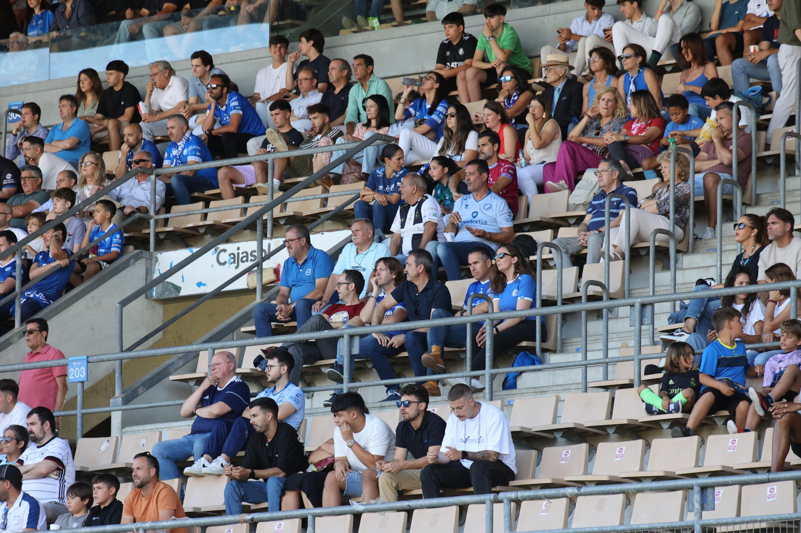 Búscate en el partido entre el Xerez DFC y Ceuta B en Chapín