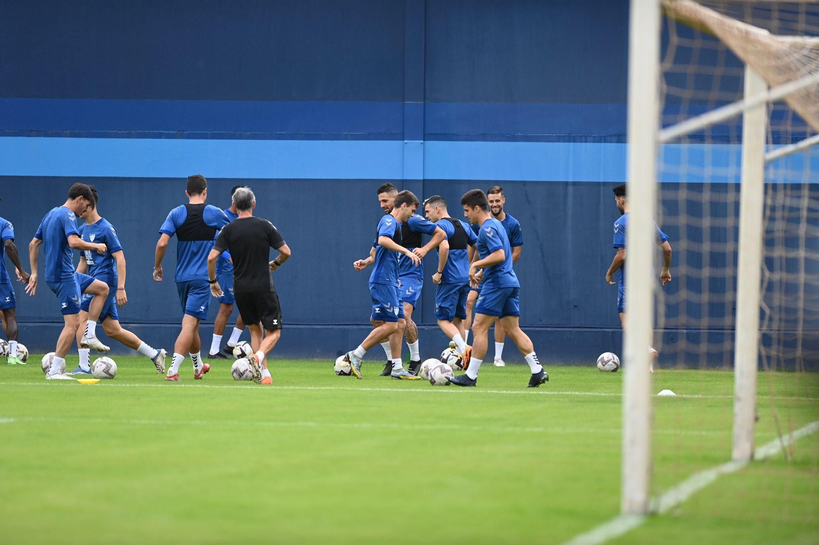 El Málaga CF mastica la derrota entrenando