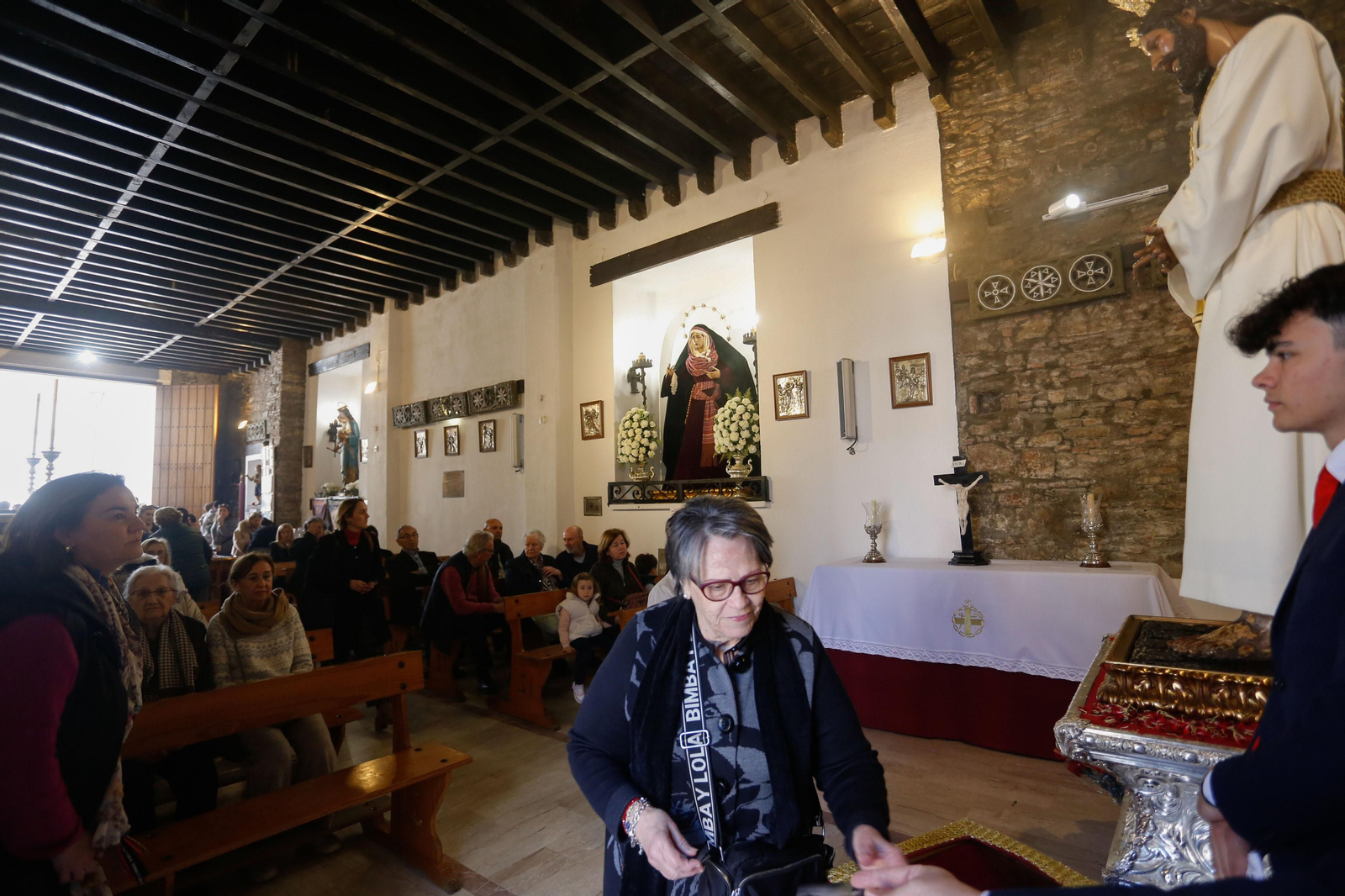 Imágenes del Besapie al Medinaceli en la Iglesia de San Isidro en Algeciras