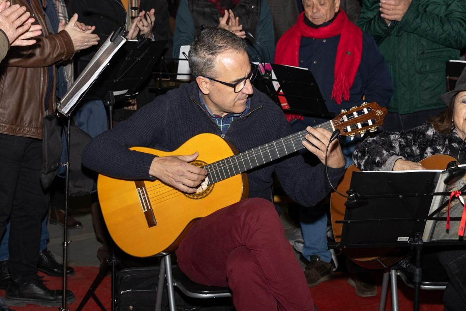Zambomba de la Hermandad de la Buena Muerte y actuación de Maria Soledad