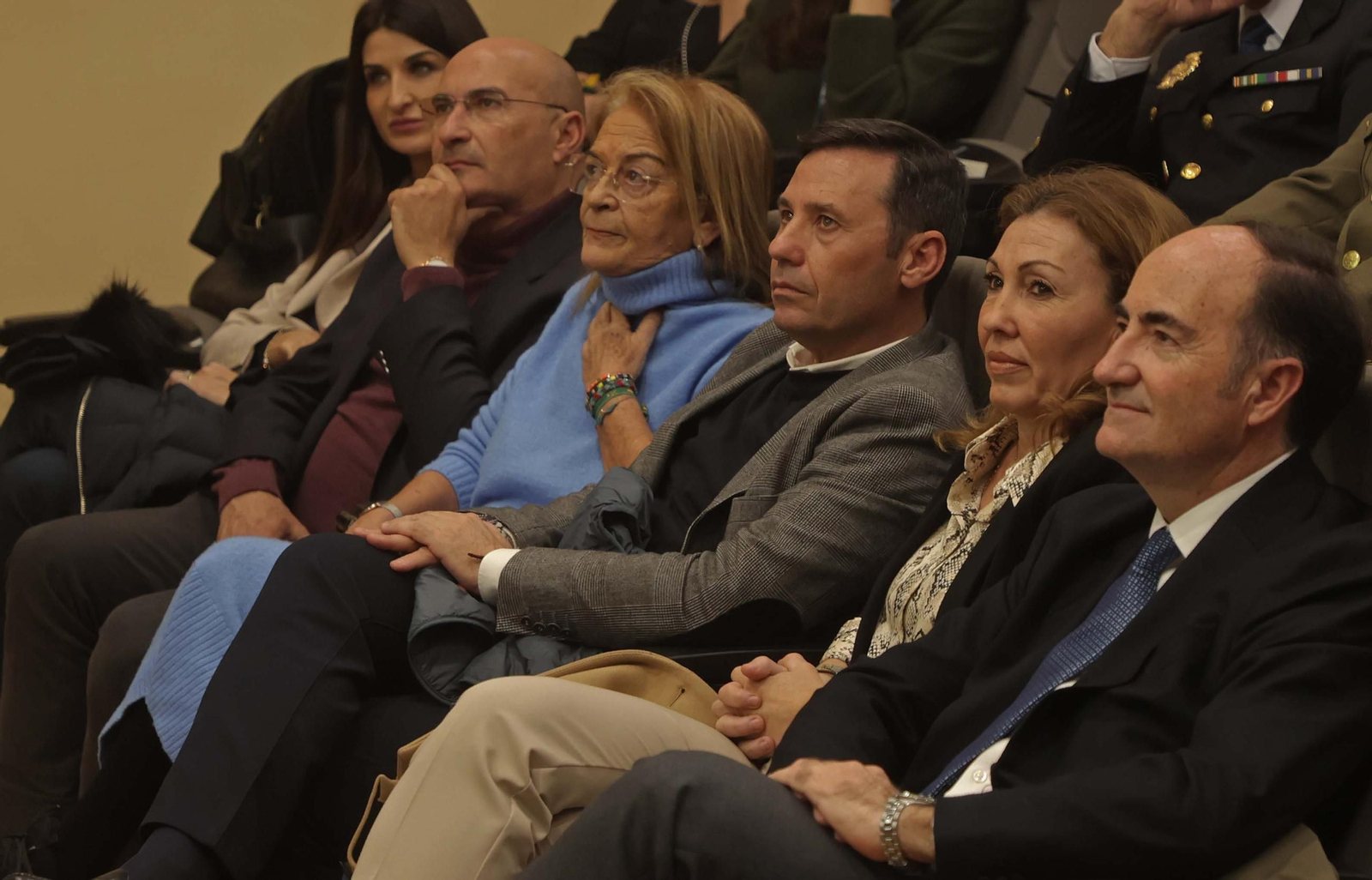 Fotos de la restauración de un traje clásico de buzo de la primera mitad del siglo XX en Algeciras