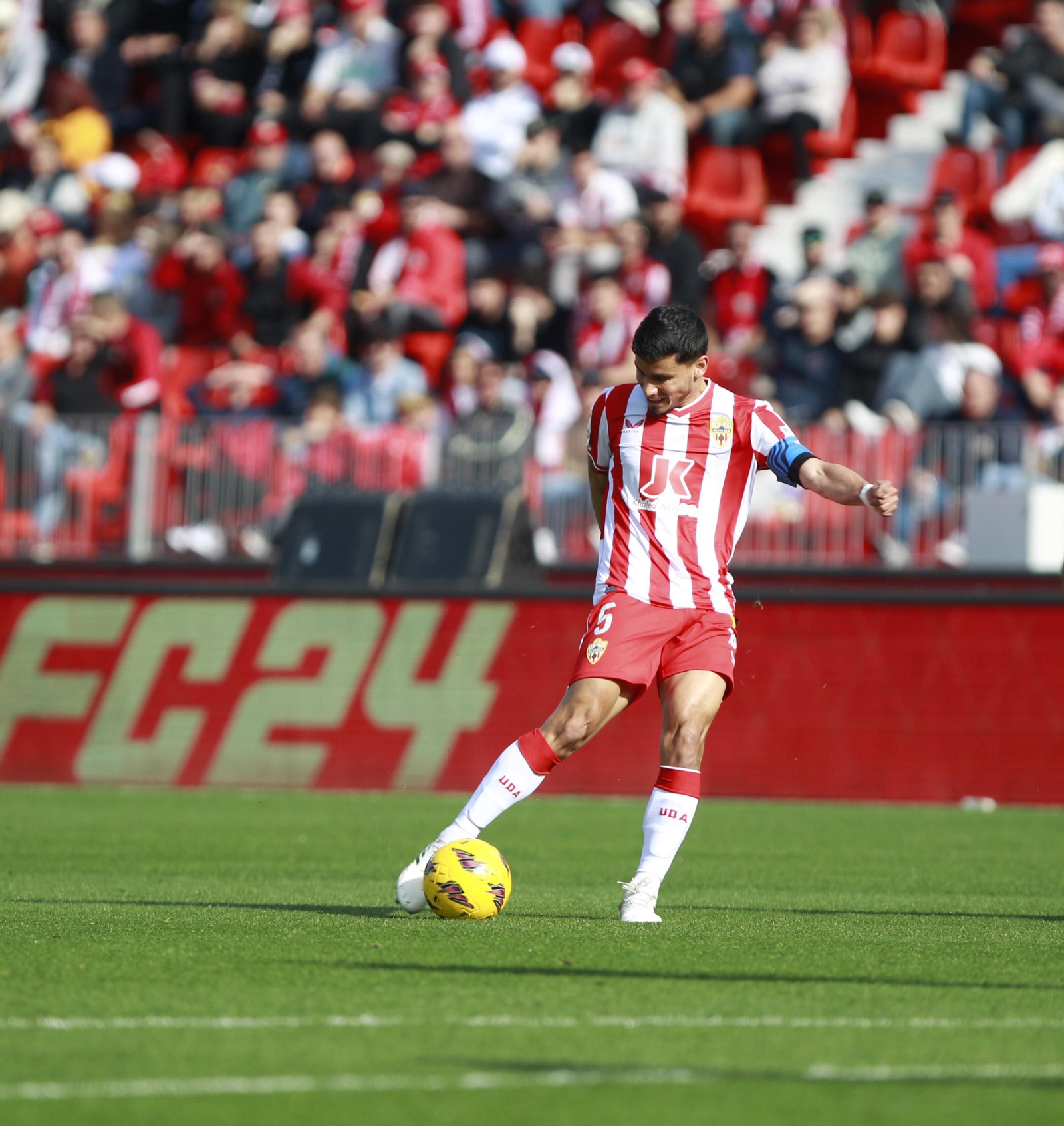 Las mejores imágenes del partido de fútbol U.D. Almería-Girona F.C.