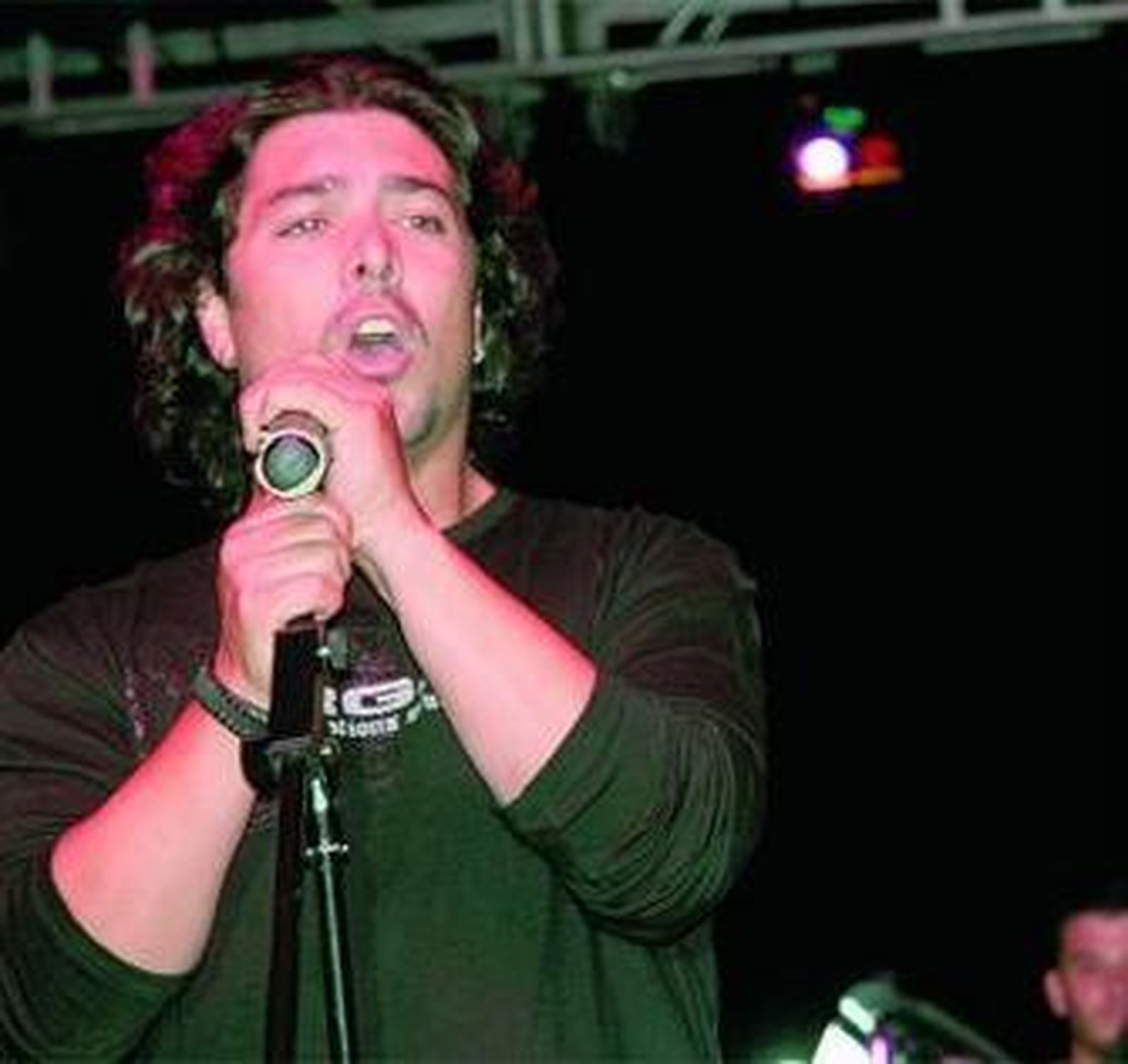 La música ligera reina en la noche de Medina