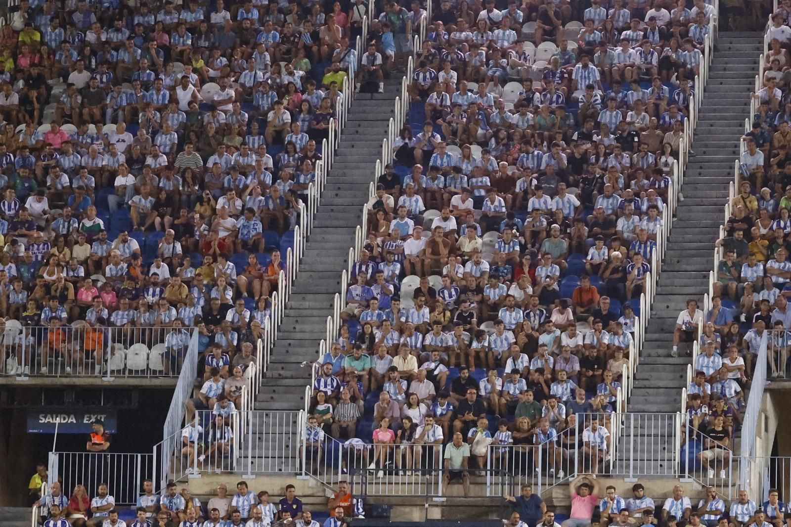 Búscate en las gradas de La Rosaleda en el Málaga CF-Real Sociedad B