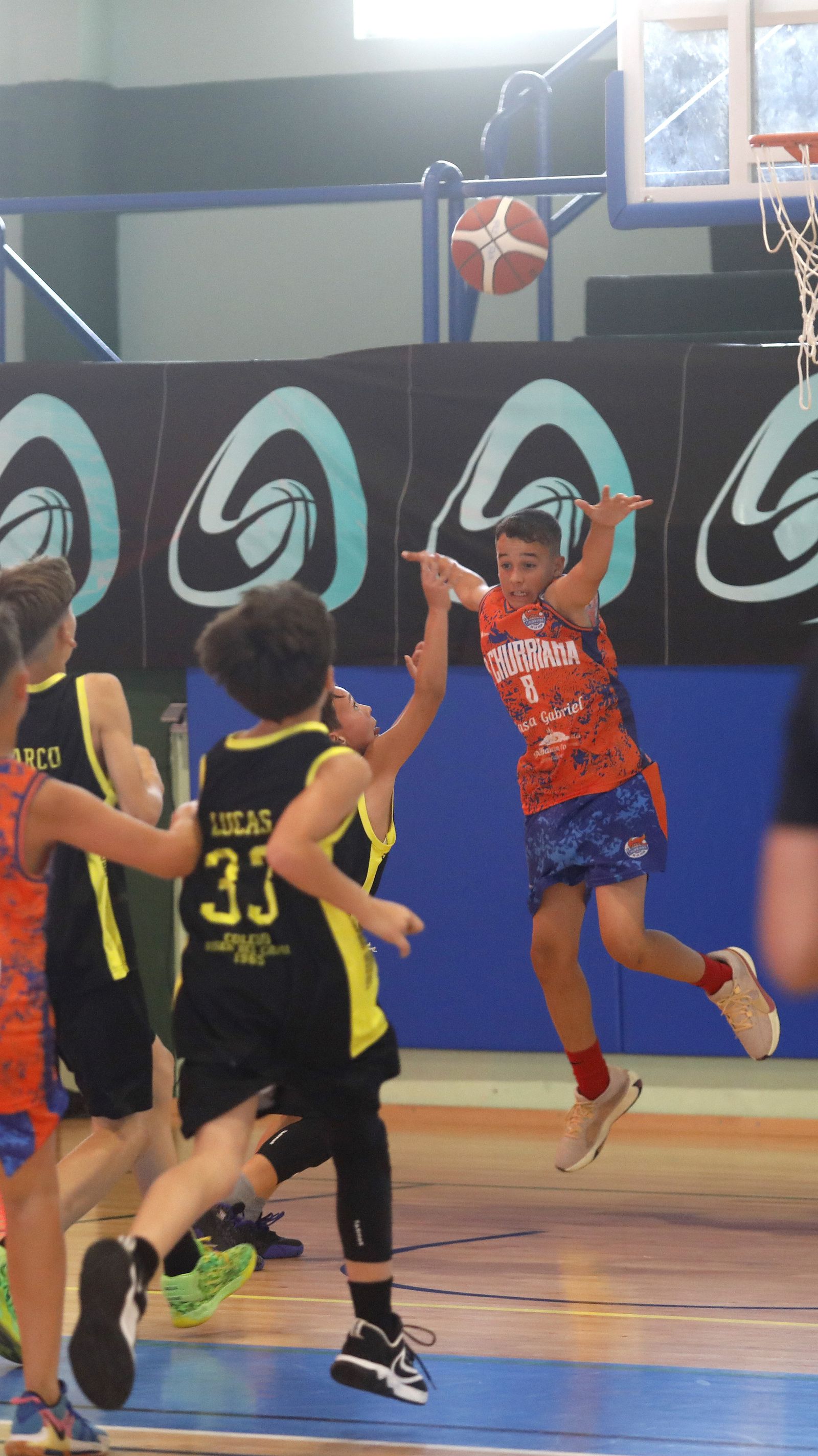 Las fotos de la primera jornada del Cadeba mini-masculino de La Línea