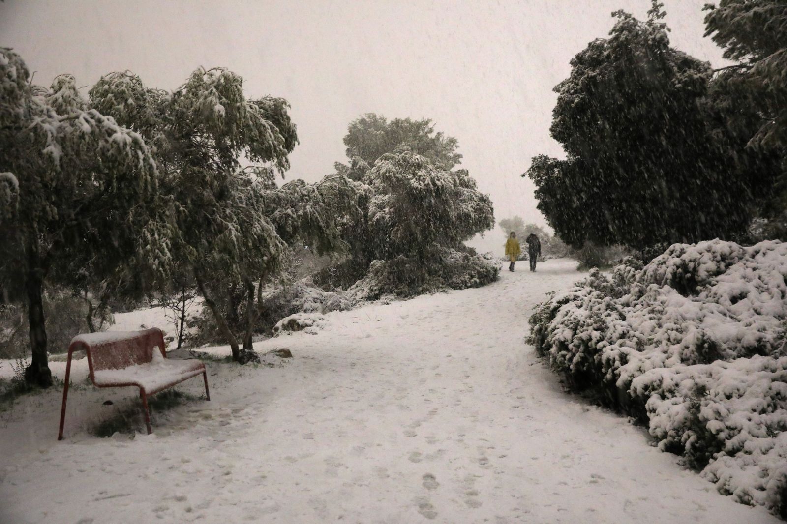 Jerusalén, cubierta de nieve tras el paso del temporal 'Elpida'