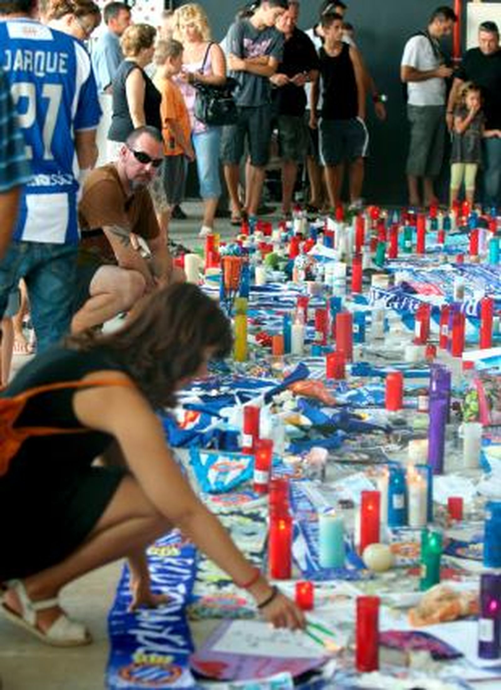 El féretro de Jarque llega a Barcelona