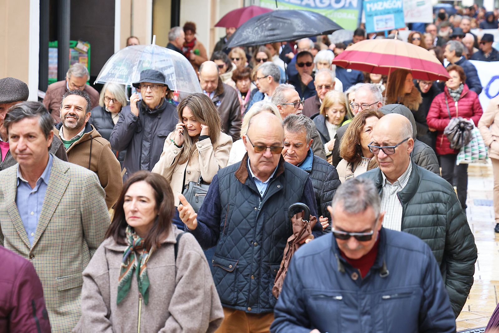 Fotografías de la manifestación en Huelva para exigir la regeneración de las playas