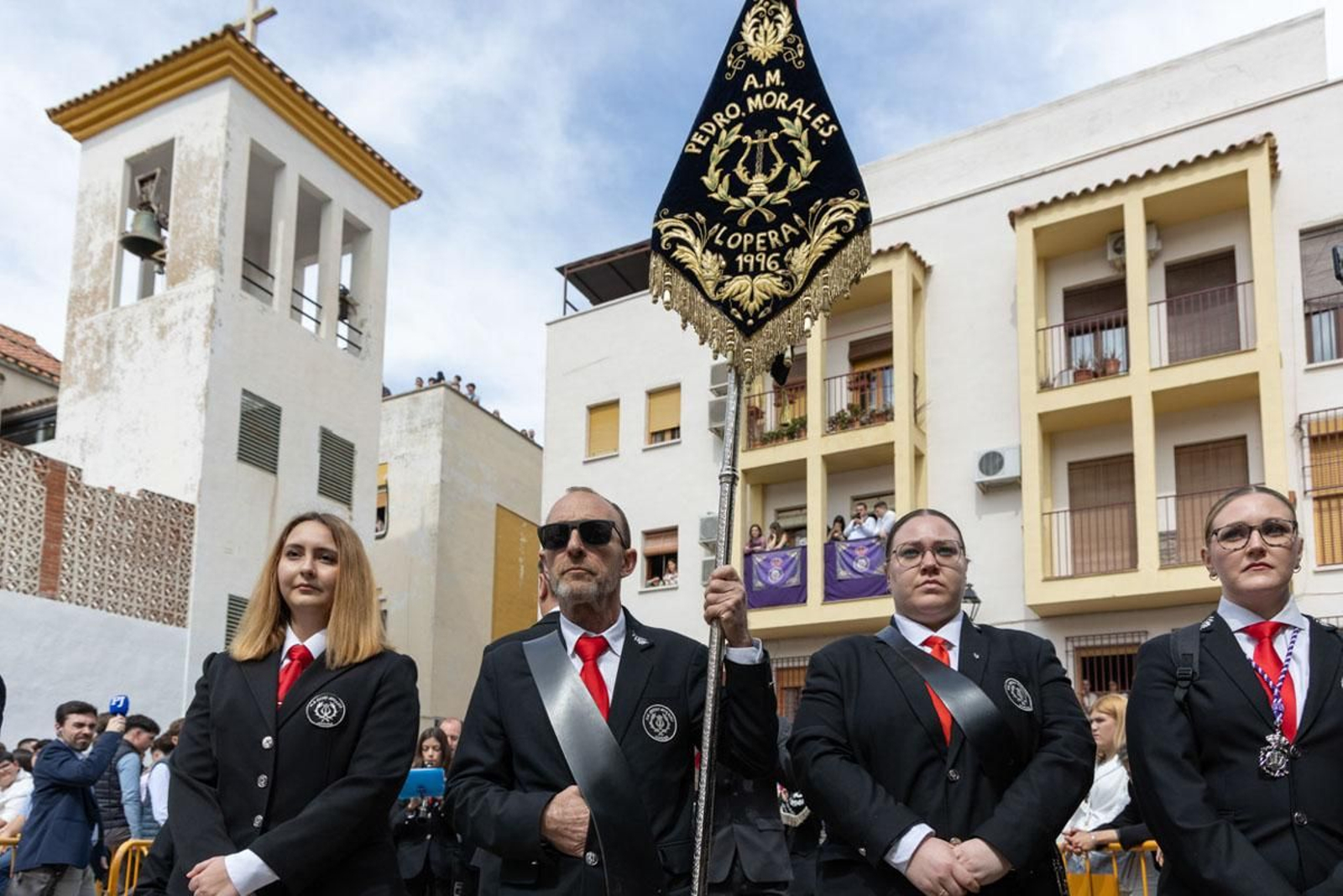 Los jiennenses arropan a las tres cofradías de la tarde en un Domingo de Ramos más caluroso de lo esperado (I)