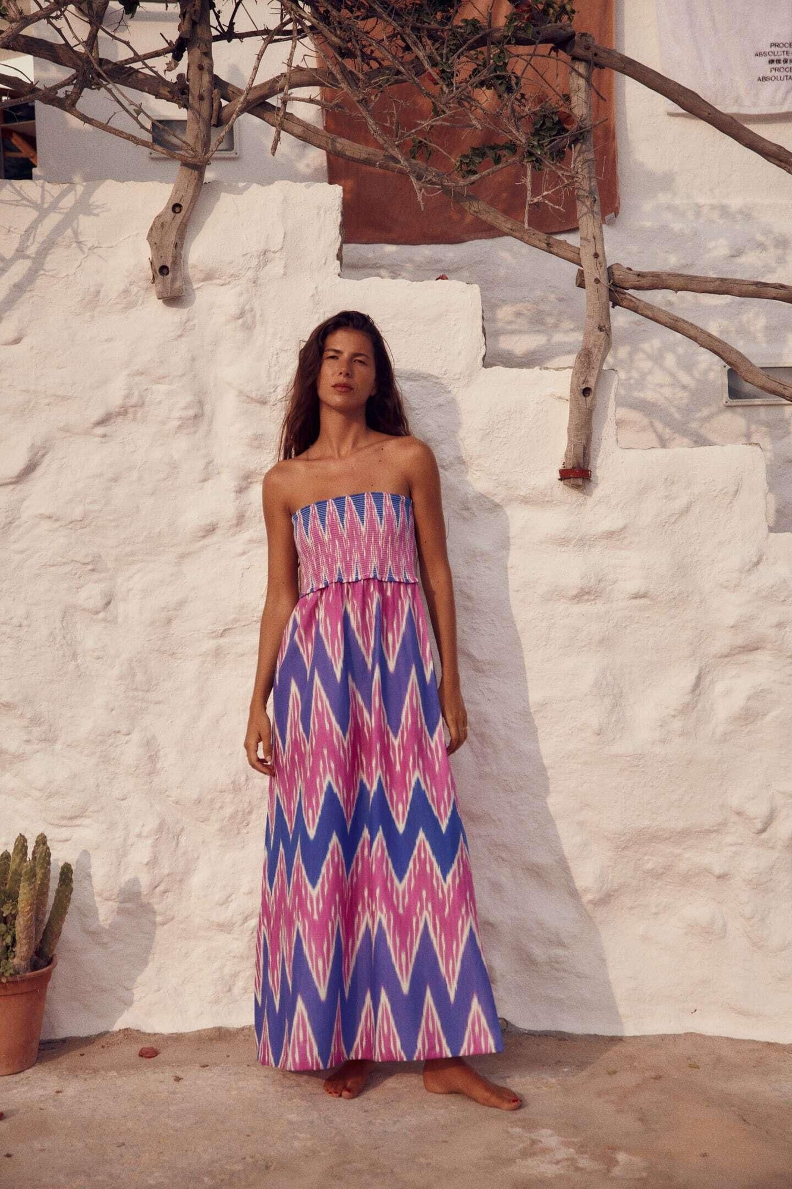 Vestido maxi de Zara.