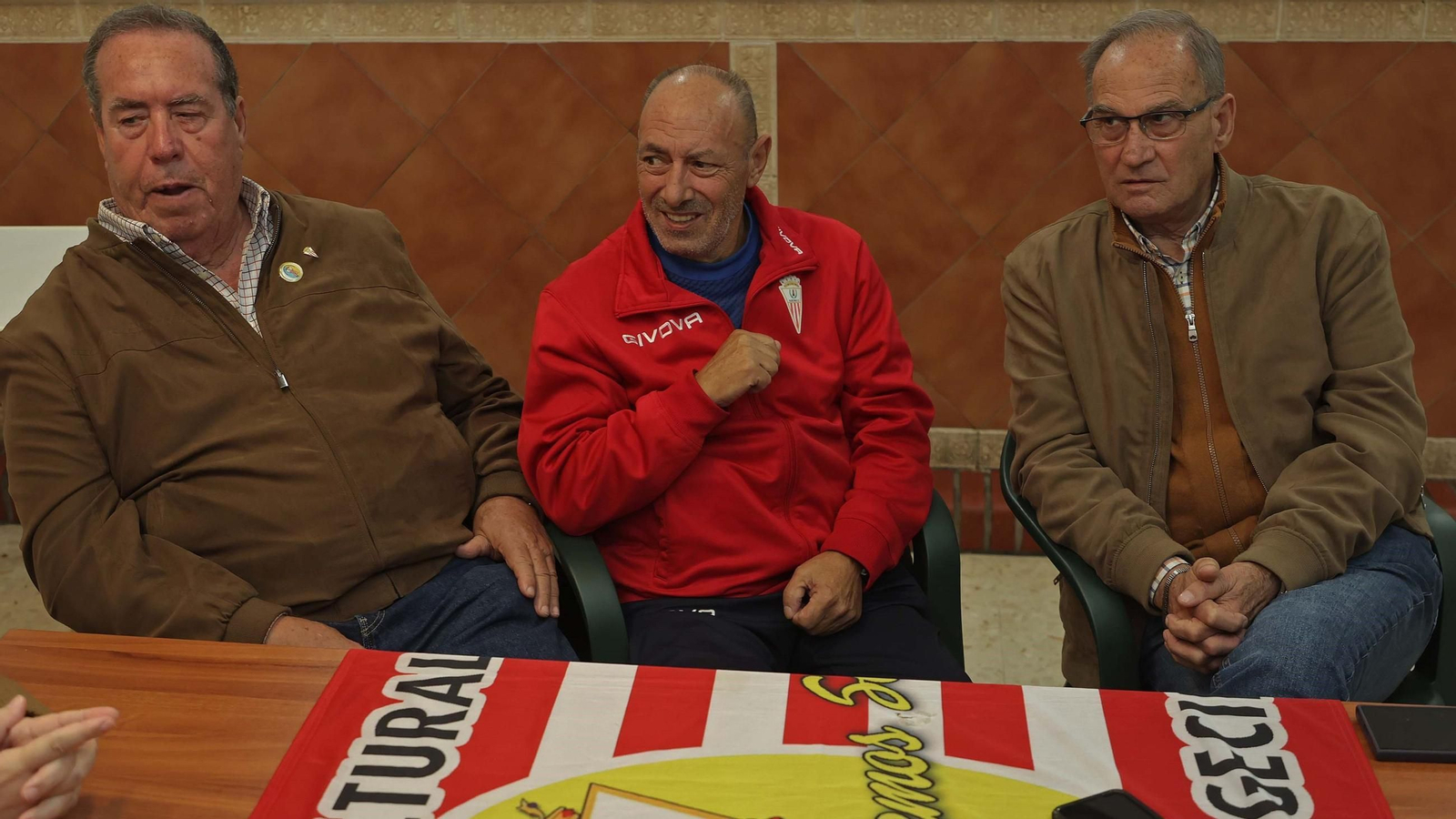 Ricardo Moreno (en el centro), con Ríos y Cortés (d), en una entrevista de La Bufanda en 2024.