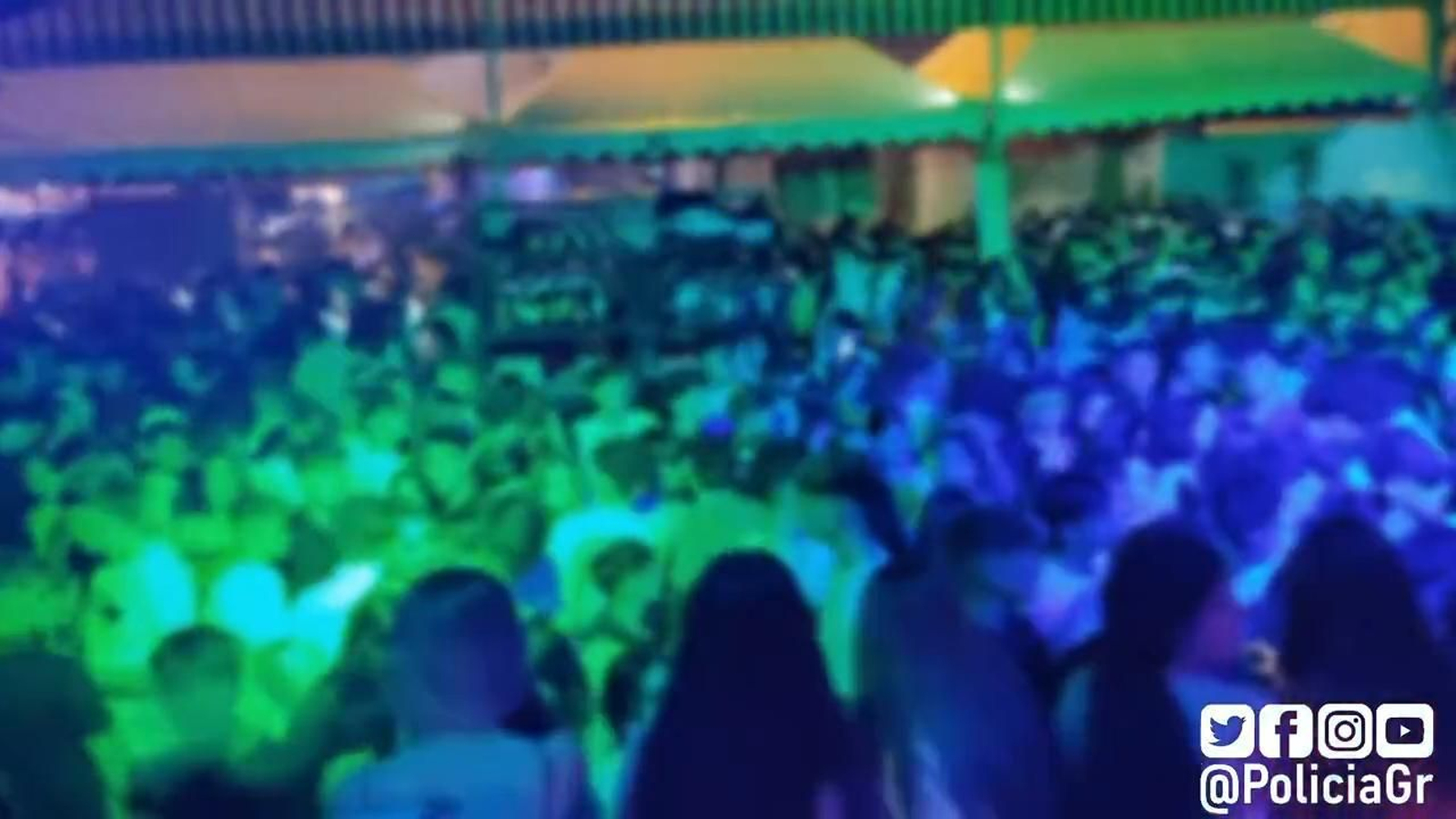 La Policía Local desaloja una caseta en la feria que triplicaba el aforo, vendía alcohol a menores y cobraba entrada