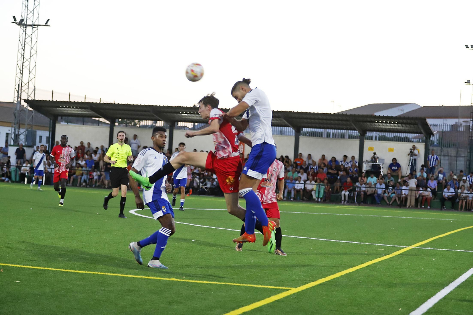 Imágenes del encuentro entre el Trigueros balompié y el Recreativo de Huelva
