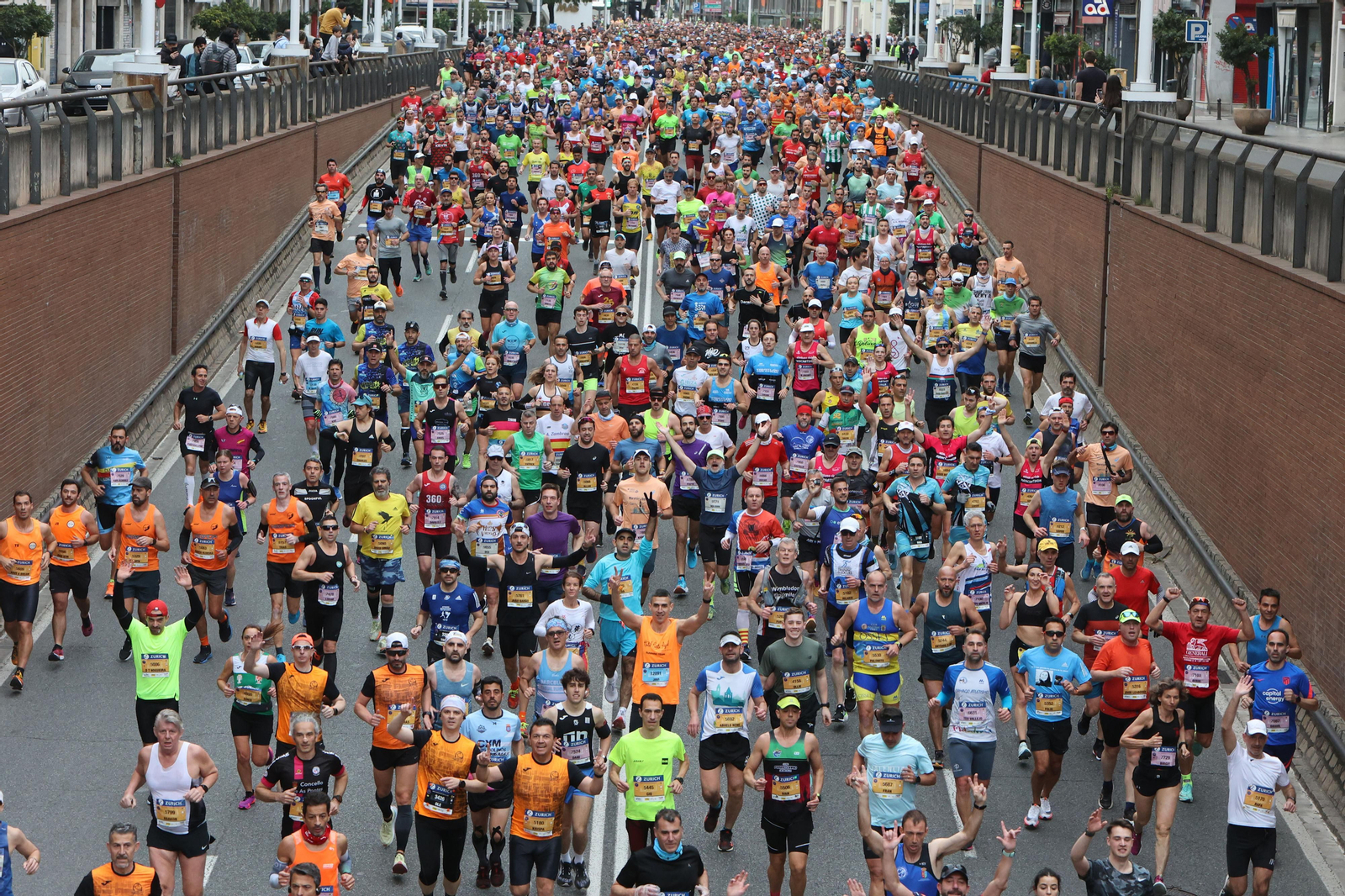 Búscate en la maratón de Sevilla 04