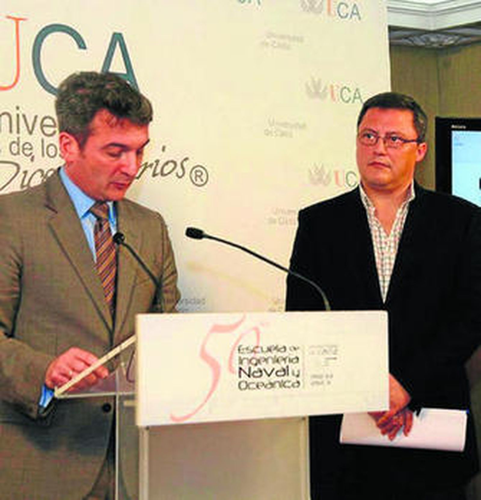 El rector y el director de la Escuela, ayer en el Rectorado de la UCA.