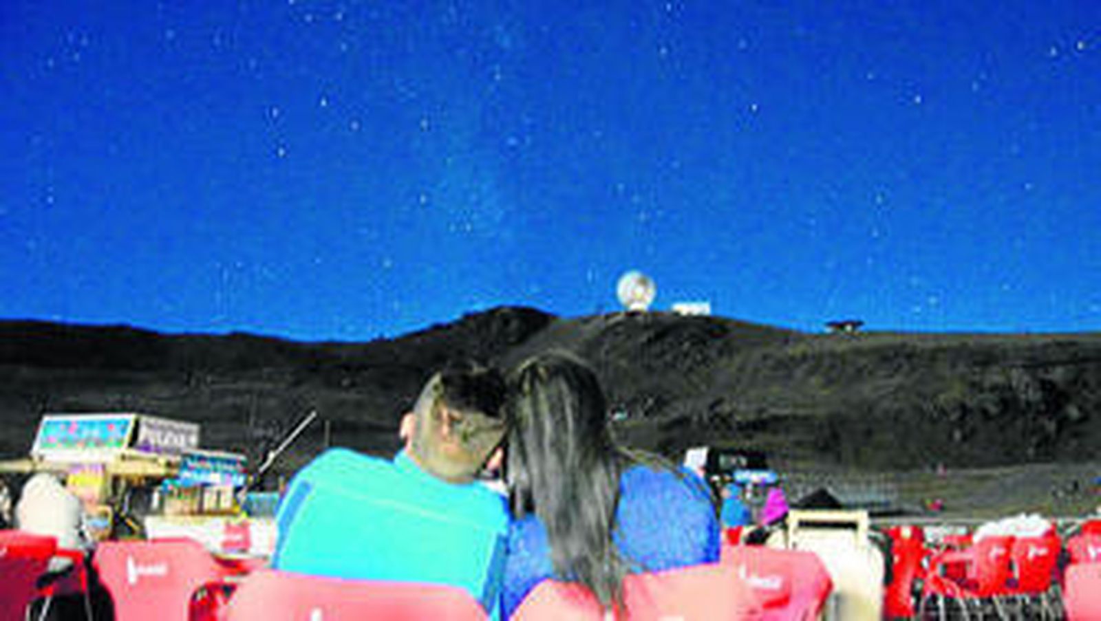 Desde la Sierra se puede observar un cielo sin contaminación lumínica.