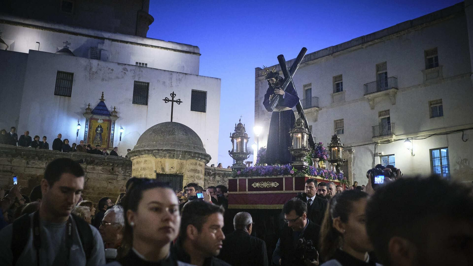 Traslado del Señor del Mayor Dolor a la Catedral para presidir el vía crucis general de hermandades