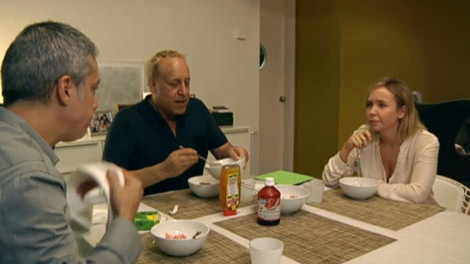 Mainat con su esposa en el programa de TV3 'El convidat' .