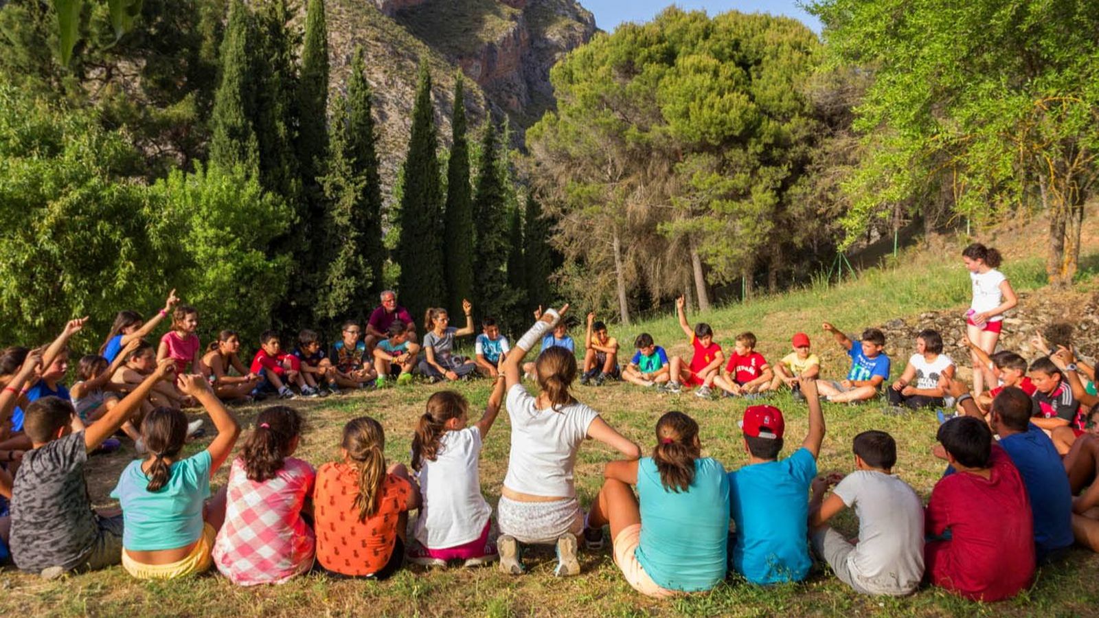 Una charla formativa sobre educación ambiental en una actividad generada por Huerto Alegre
