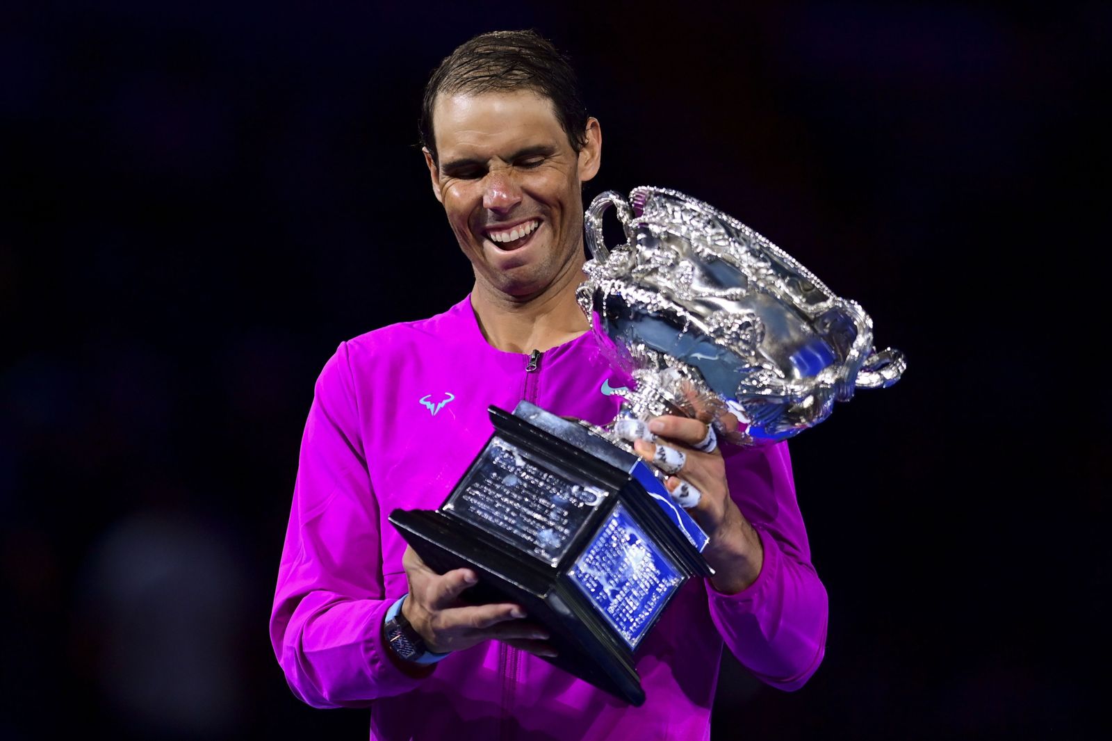 Las imágenes del histórico triunfo de Nadal sobre Medvedev (y 8)