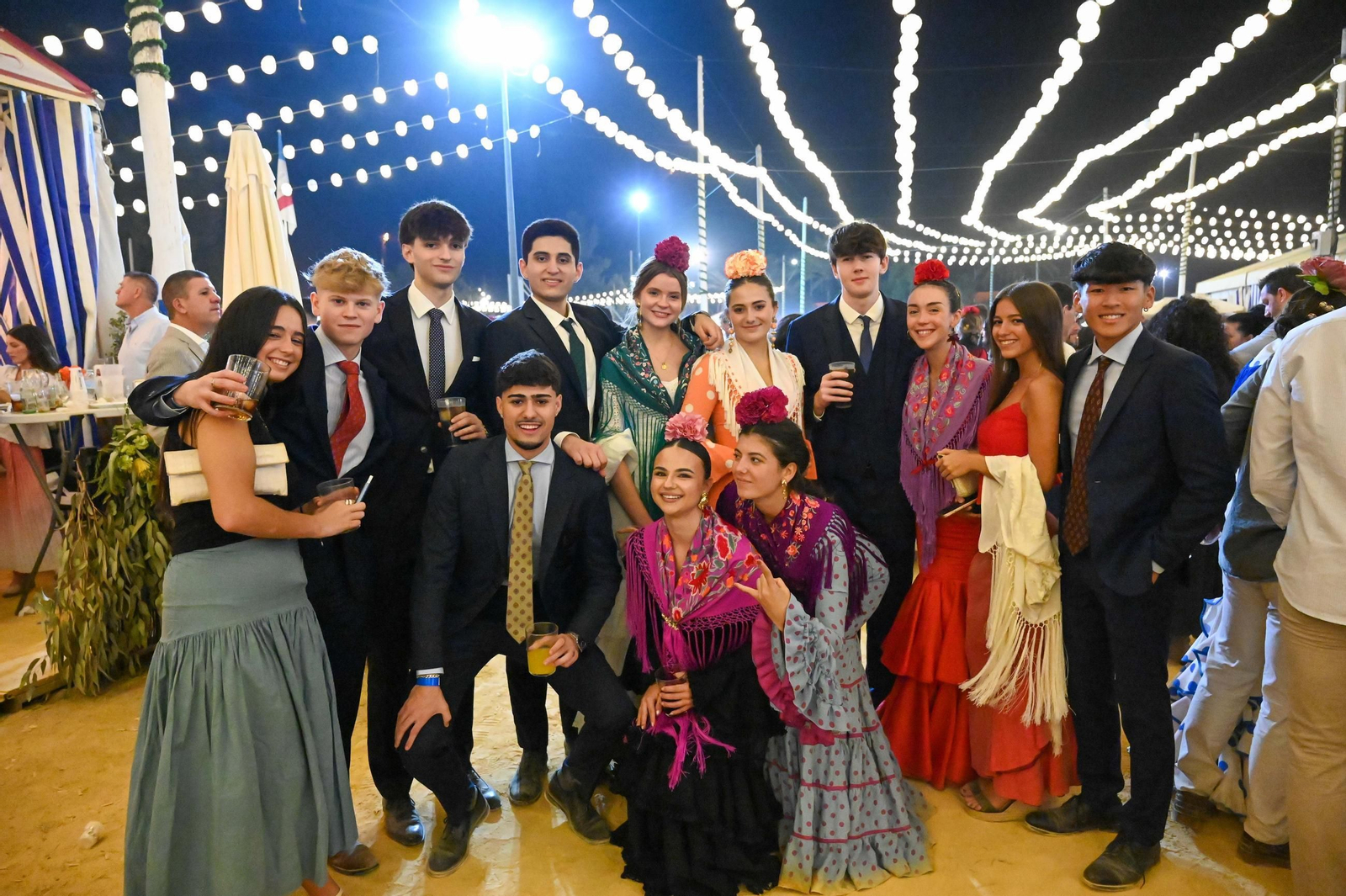 Imágenes del ambiente del ambiente de la noche del sábado en la Feria de Otoño y del Caballo 2025 de Huelva