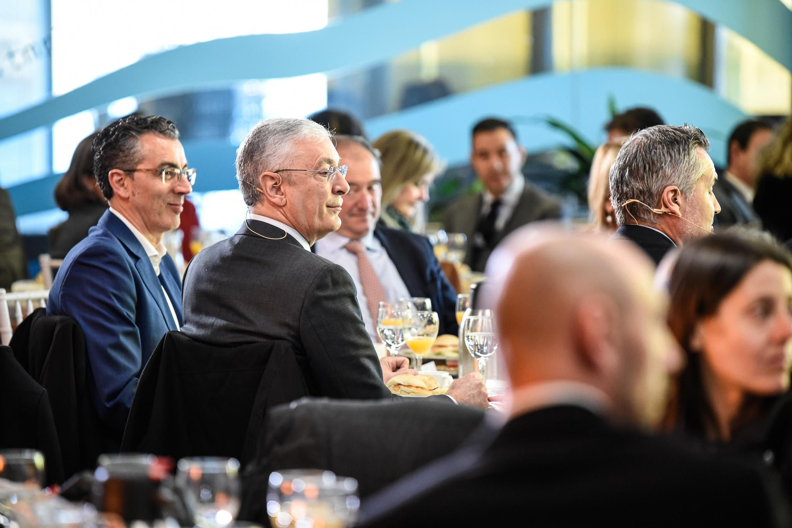 Imágenes de los asistentes al Desayuno Coloquio "Economía azul, claves para el desarrollo sostenible" organizado por el Grupo Joly