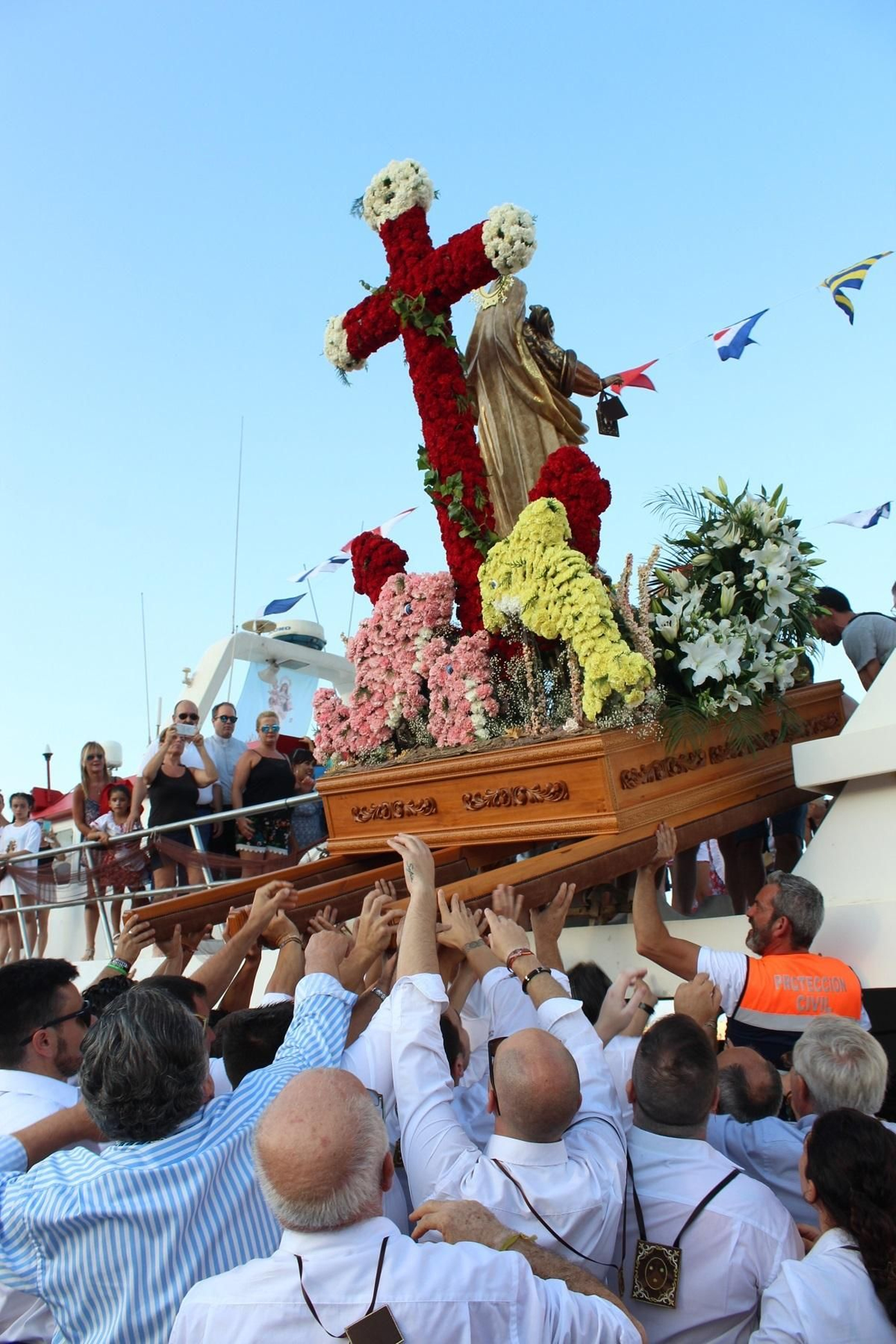 Imágenes de la procesión de la Virgen del Carmen en Garrucha