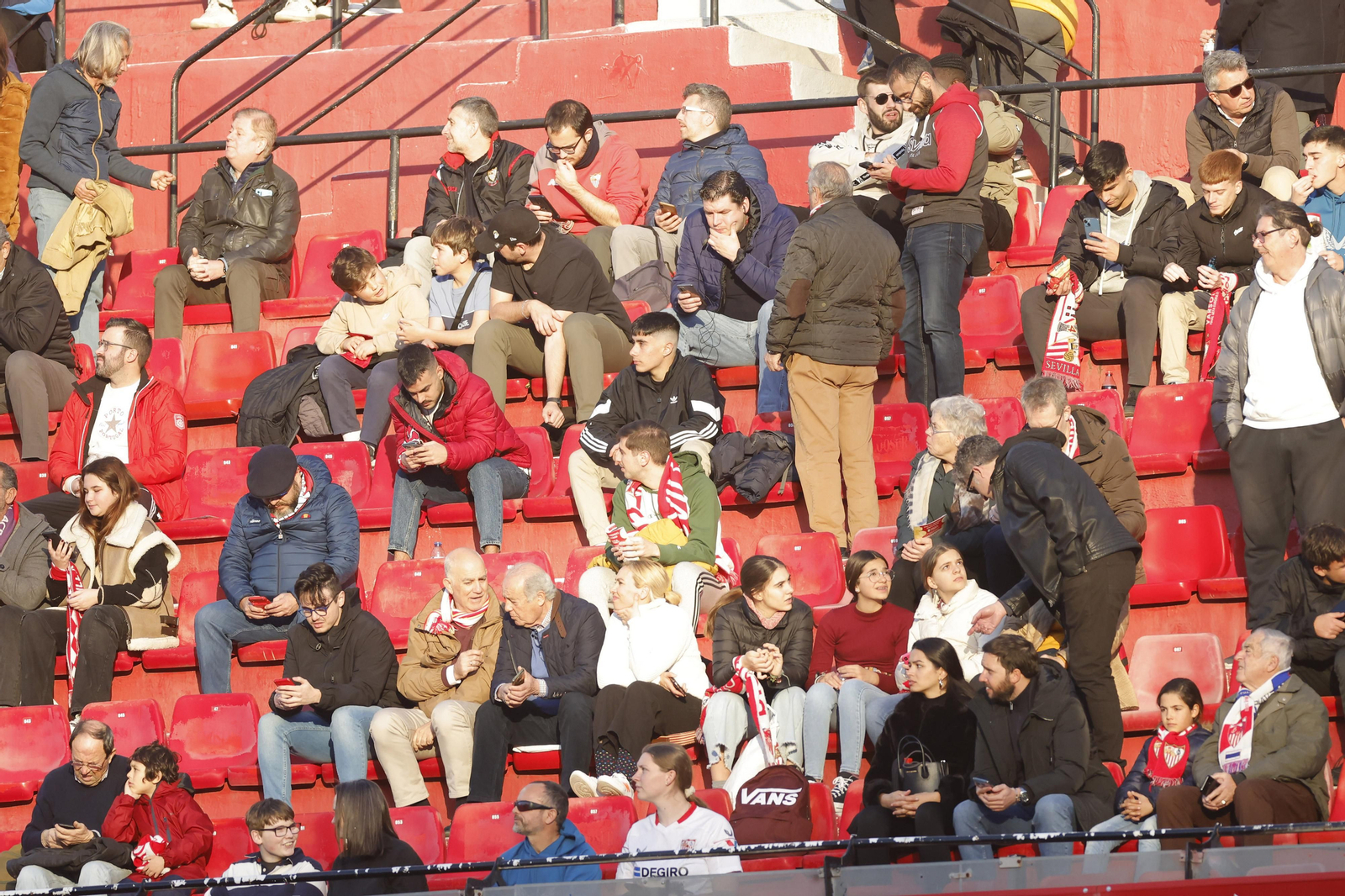 Búscate en las fotos del Sevilla-Mallorca