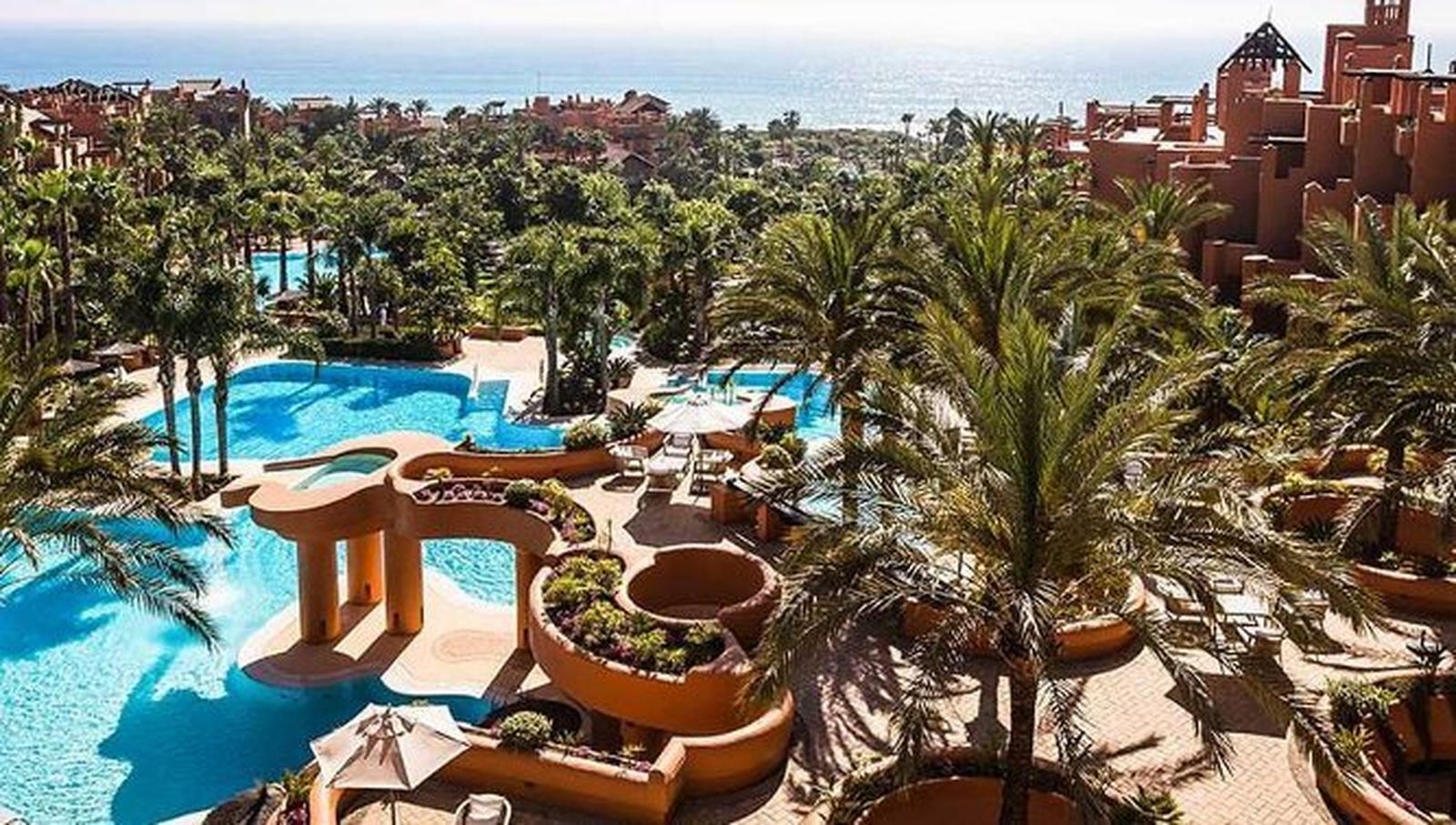 Panorámica del hotel.