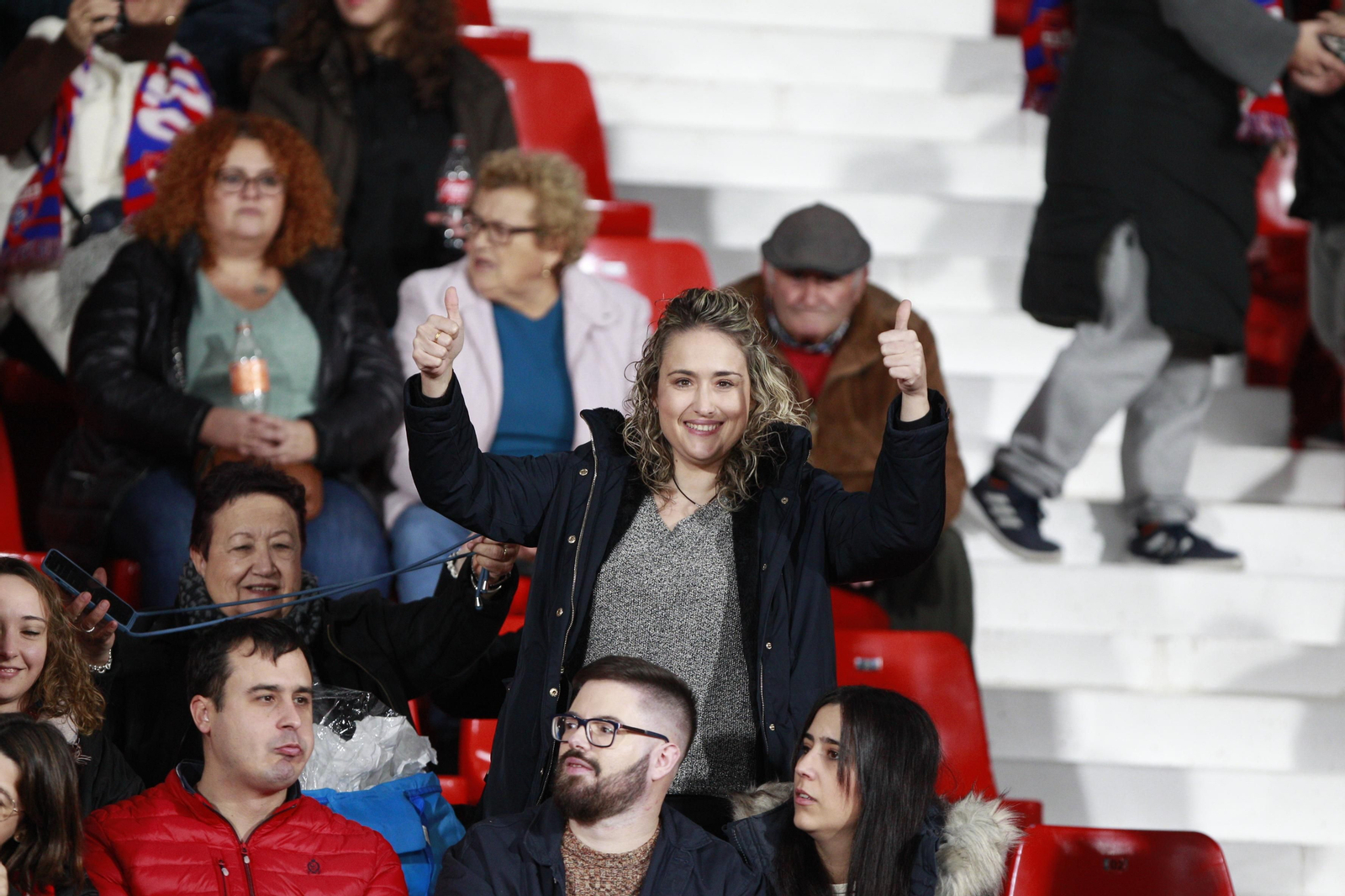 Imágenes del partido homenaje al 'eterno' capitán de la U.D. Almería, José Ortiz
