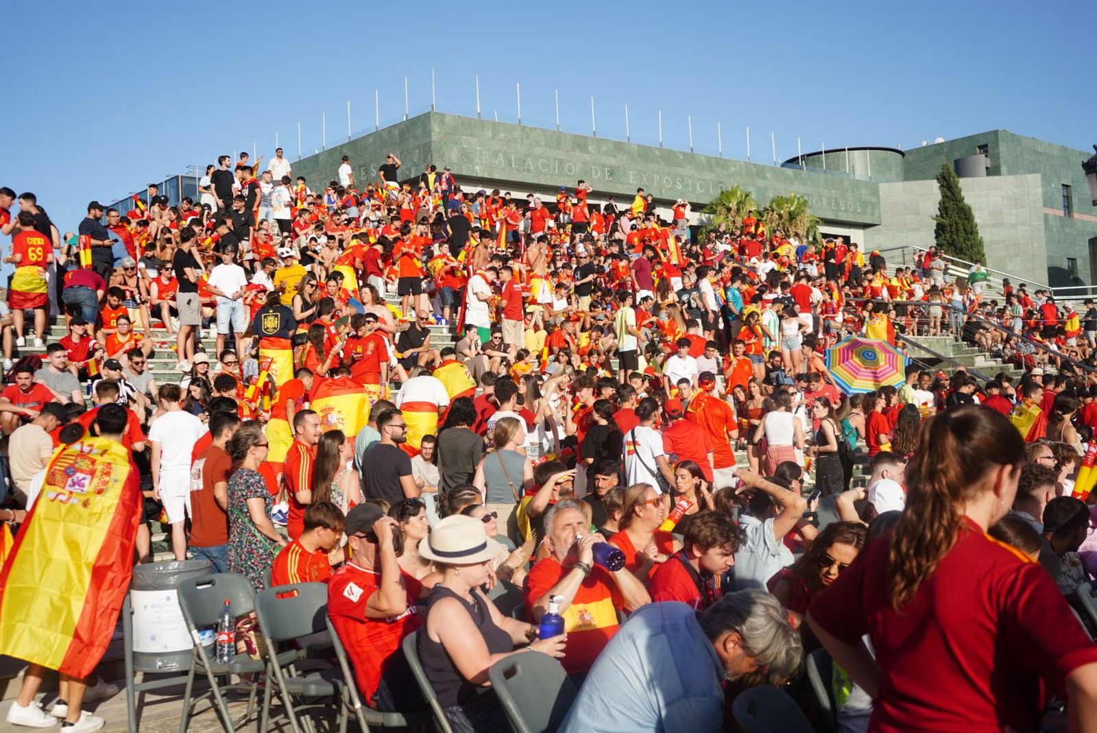 Así se vive en las calles de Granada la final de la Eurocopa