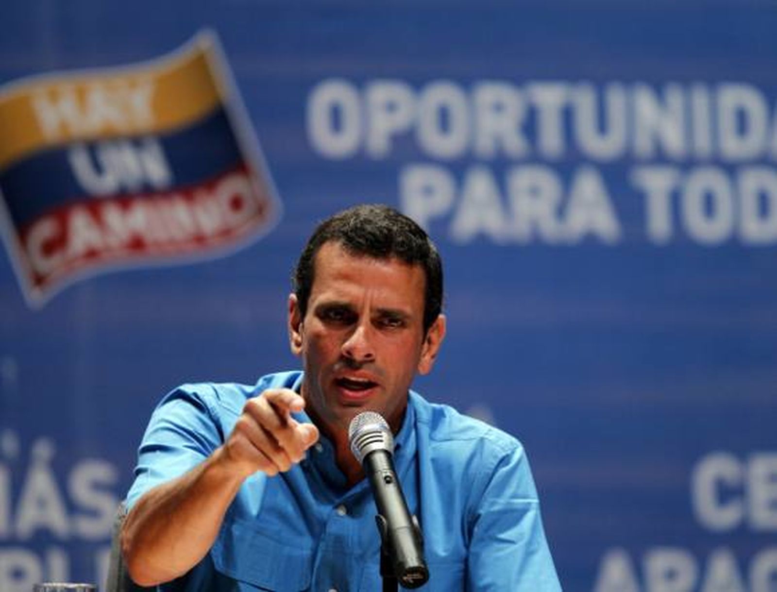 Chávez acusa a Capriles de financiar su campaña con fondos del narcotráfico
