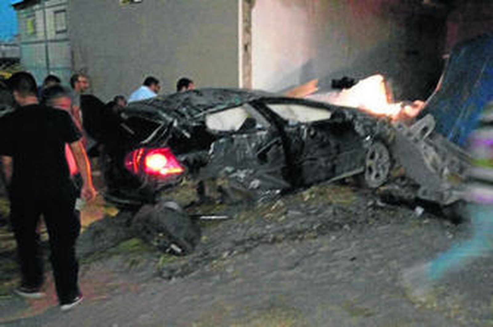 Una joven muere en un pique entre tres coches en Sanlúcar