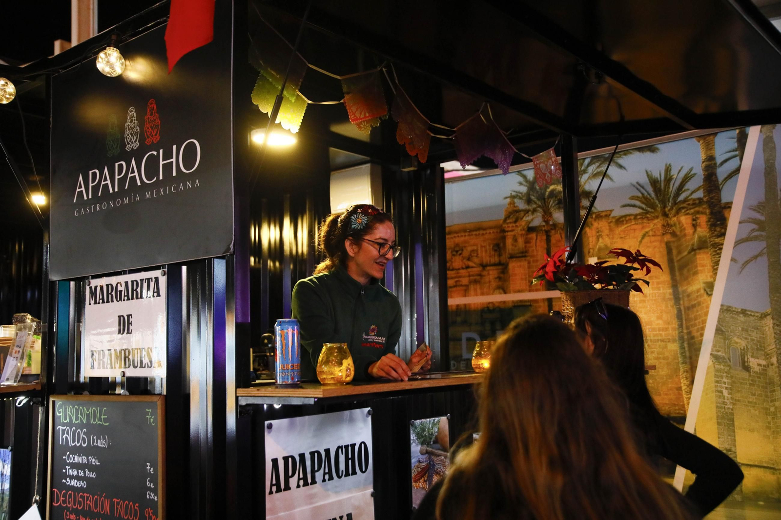 Las mejores imágenes del encendido navideño en Almería