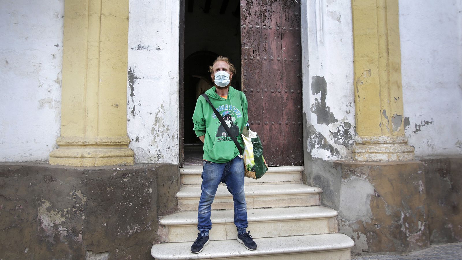 Enrique, uno de los okupas que viven en El Puerto.