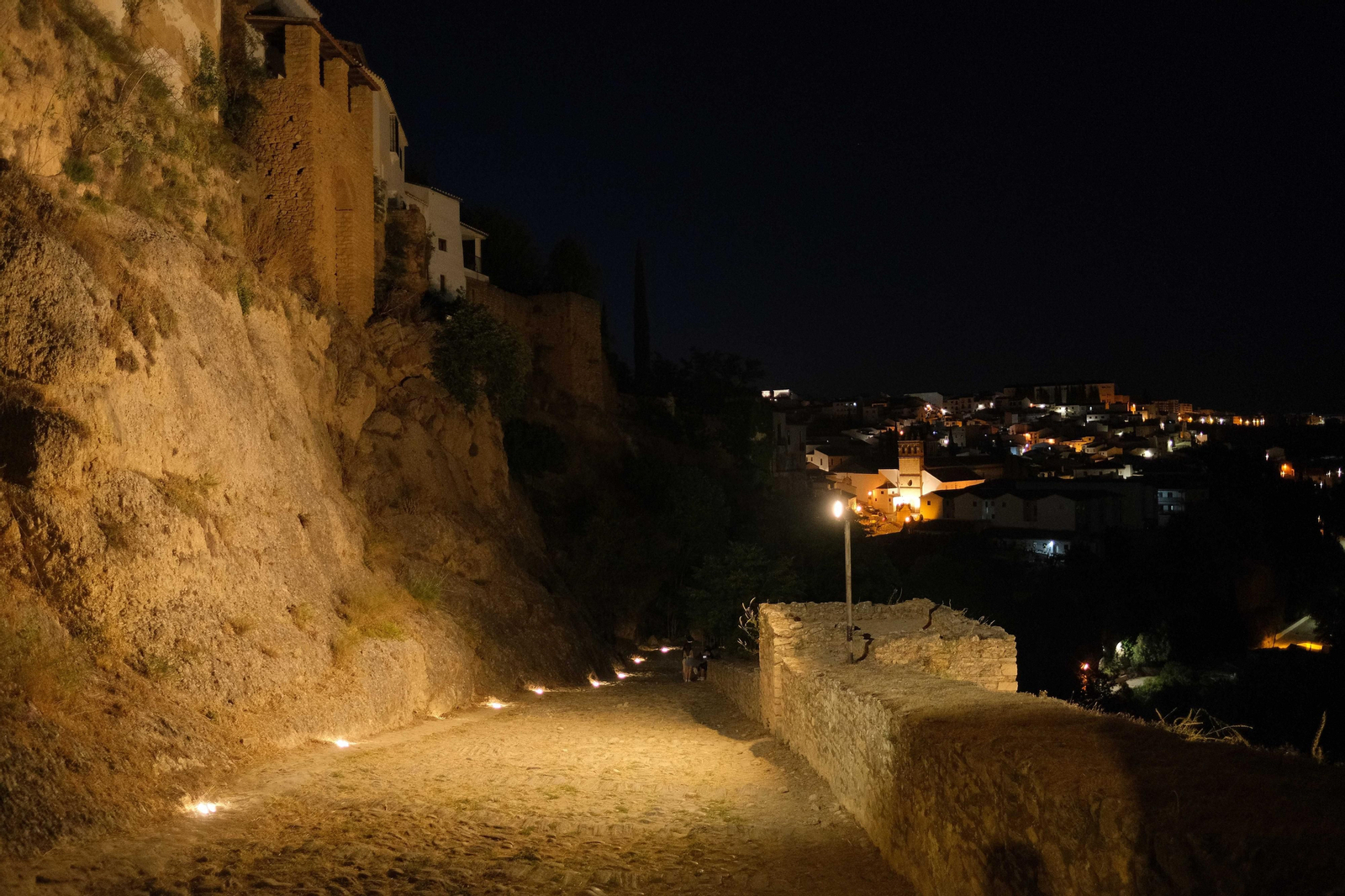 Ronda nocturna, en imágenes