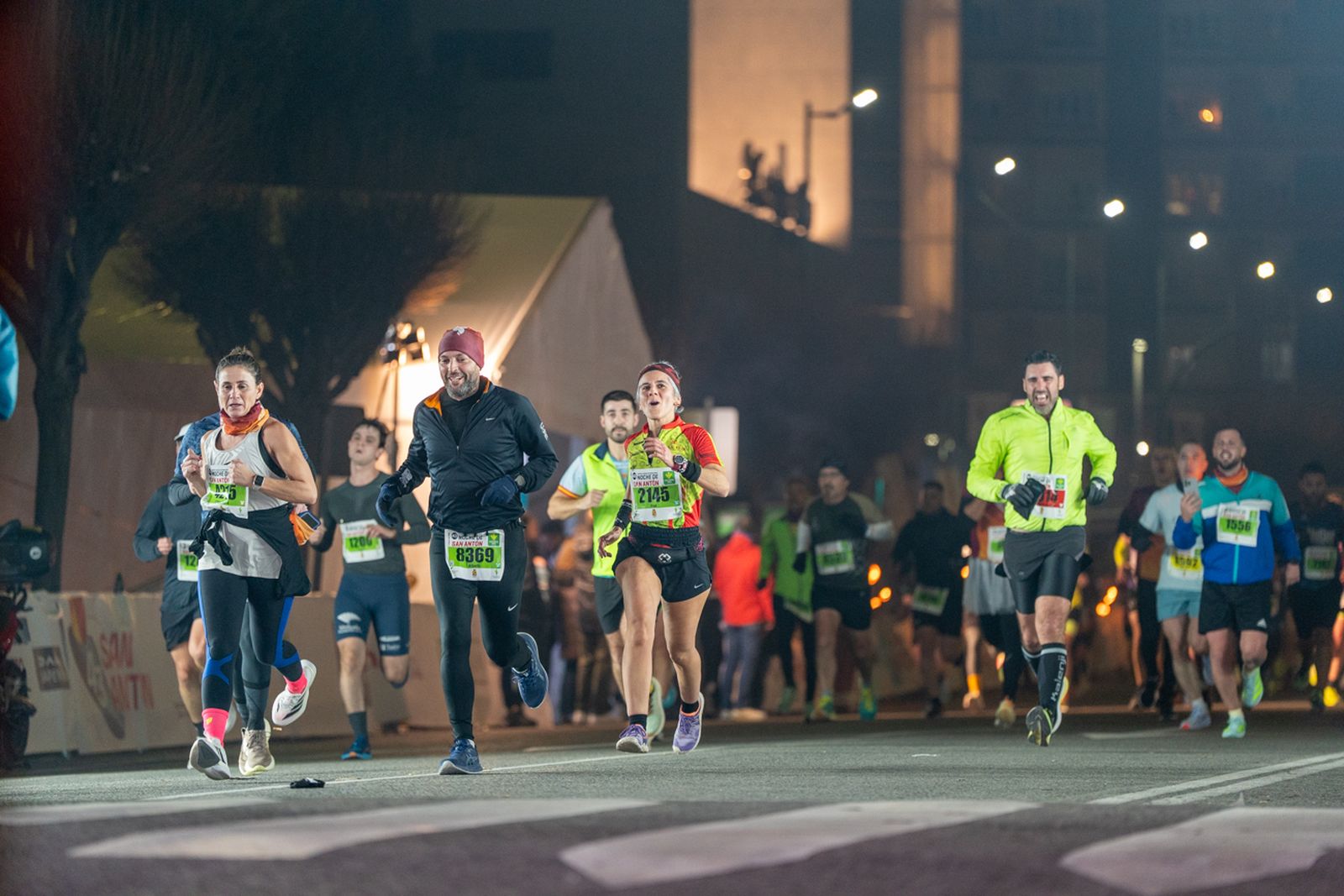 En imágenes: búscate en tu llegada a meta de la Carrera de San Antón 2026 (7)