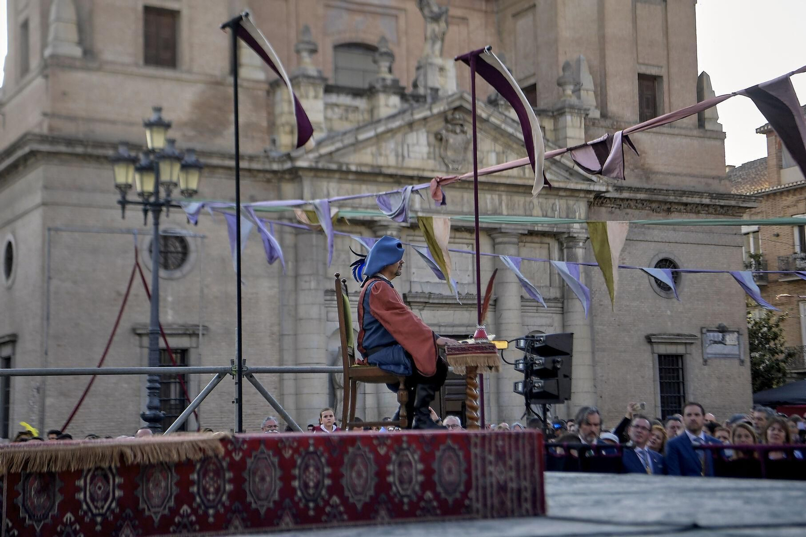 Fotos: Cristóbal Colón y los Reyes Católicos inauguran las Capitulaciones de Santa Fe