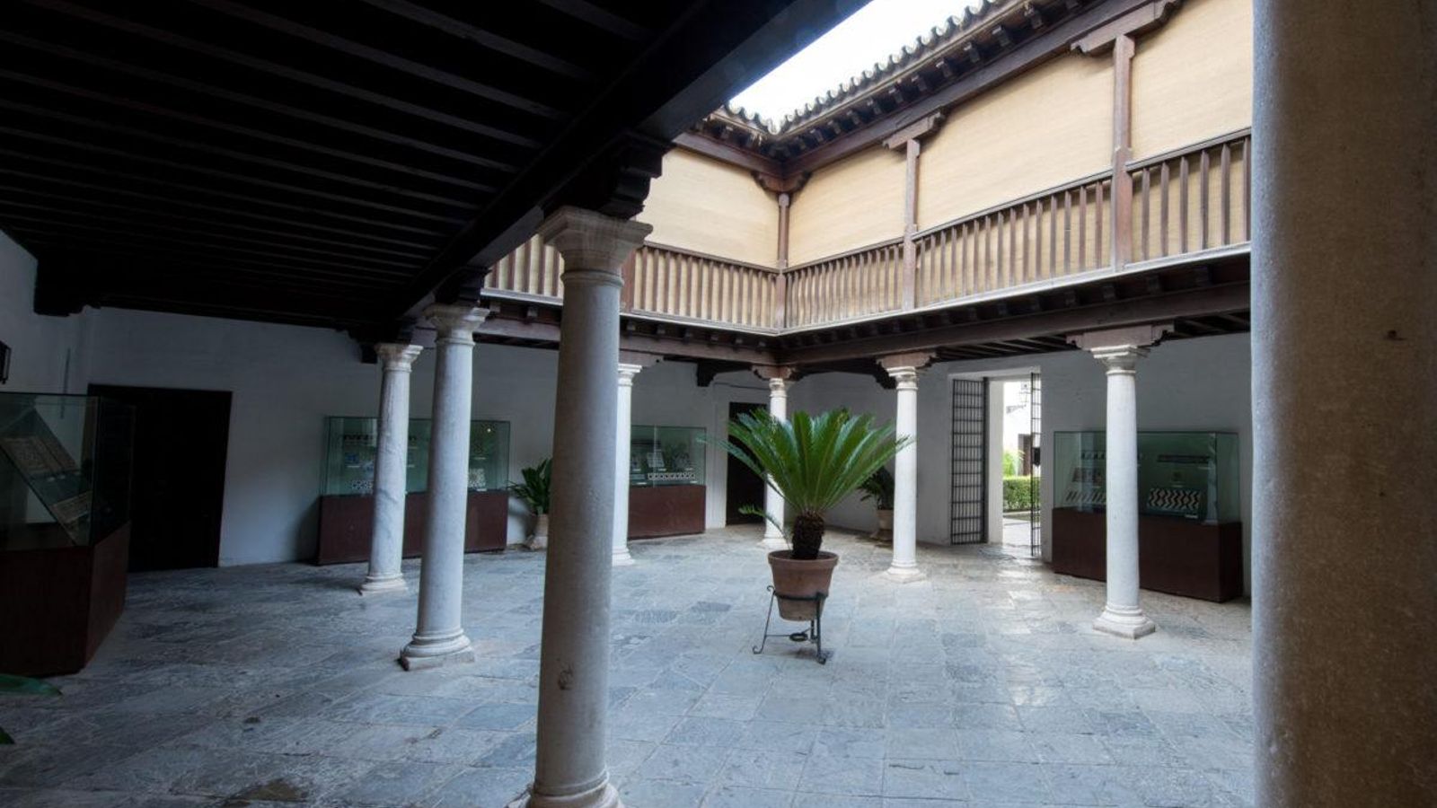 El Patio del Asistente del Real Alcázar, donde vivió Olavide.